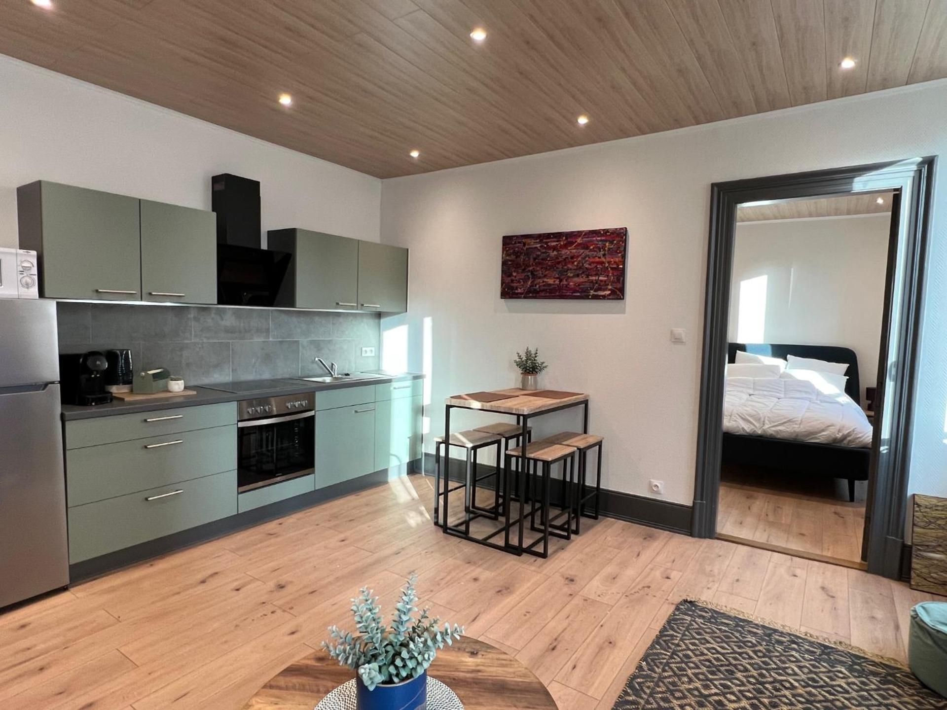 One-Bedroom Apartment