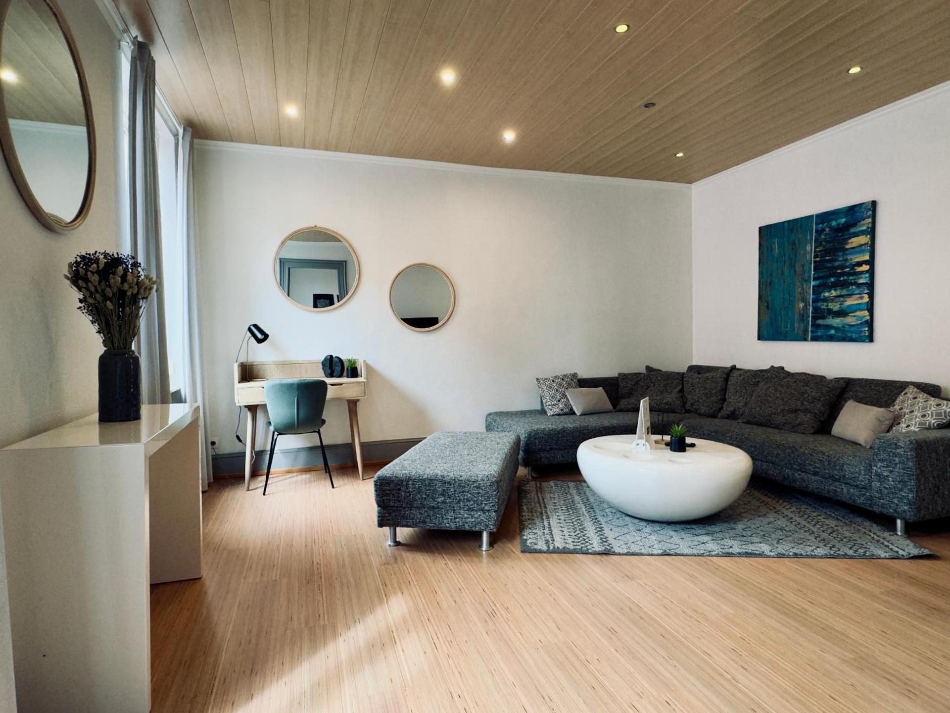 One-Bedroom Deluxe Apartment