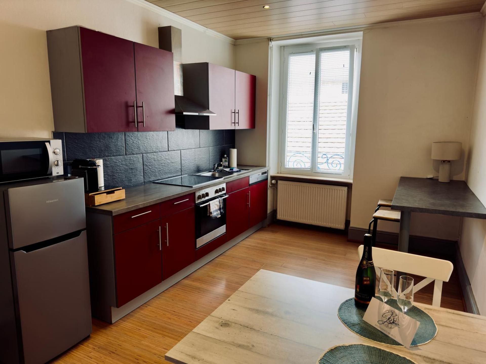 One-Bedroom Deluxe Apartment
