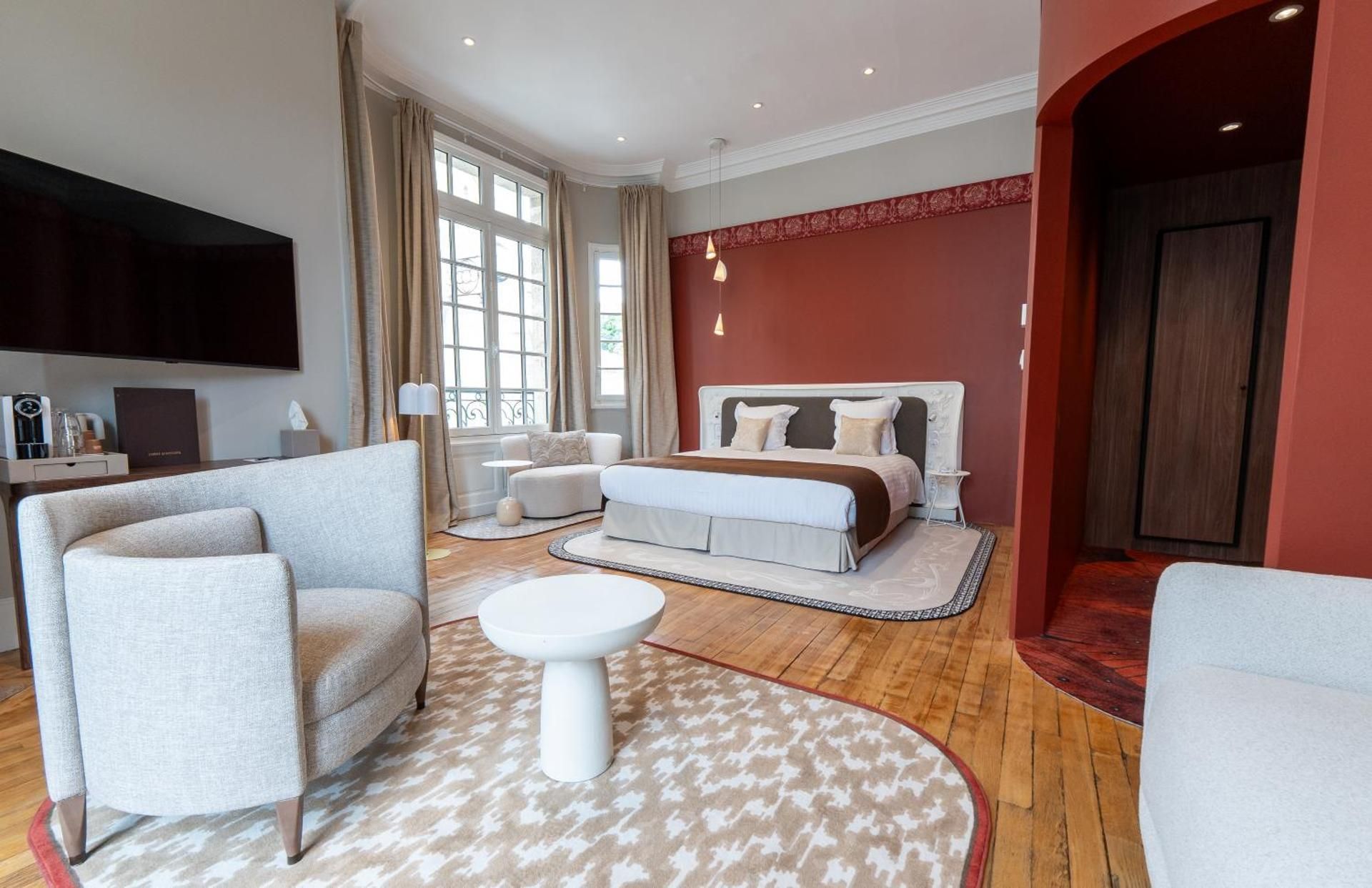 Deluxe Suite