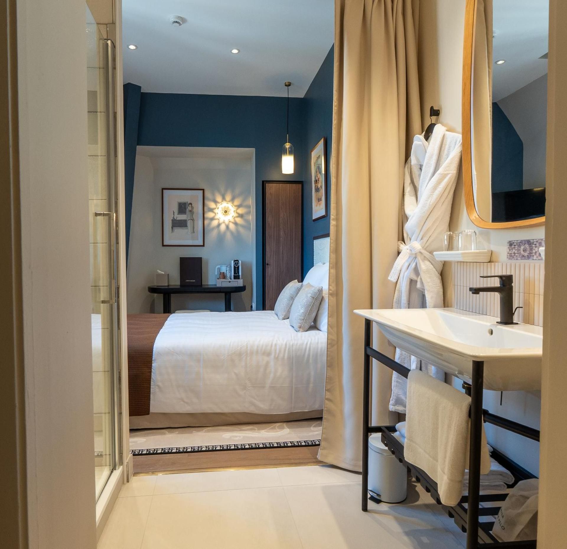Small Single Room