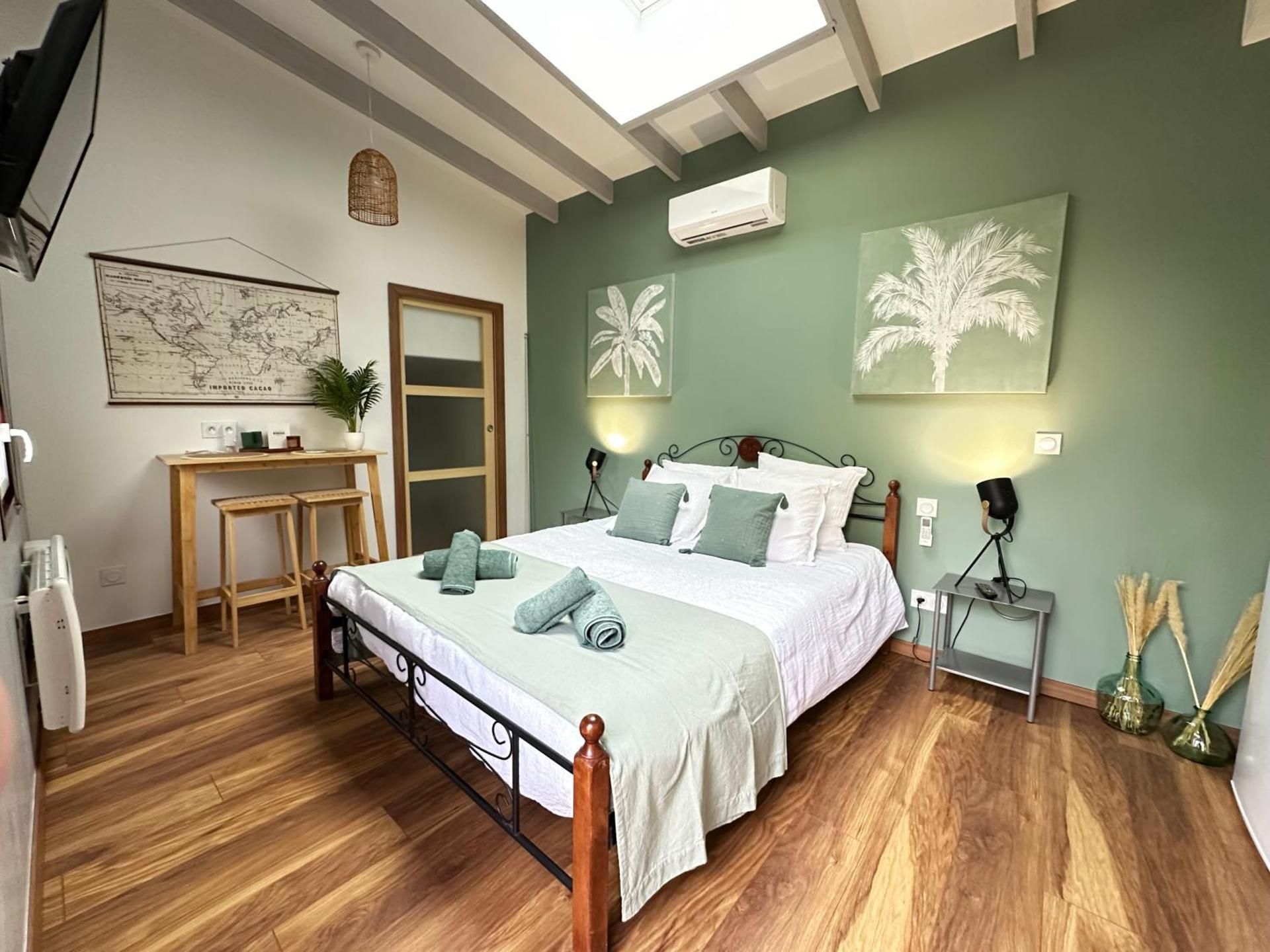 Double Room with Private Bathroom