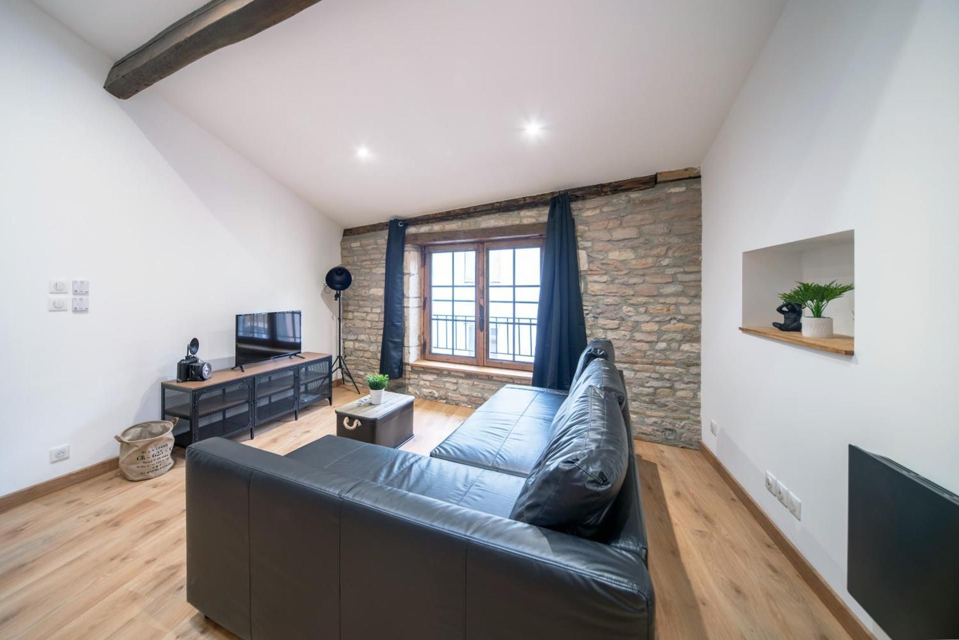 One-Bedroom Apartment with Balcony