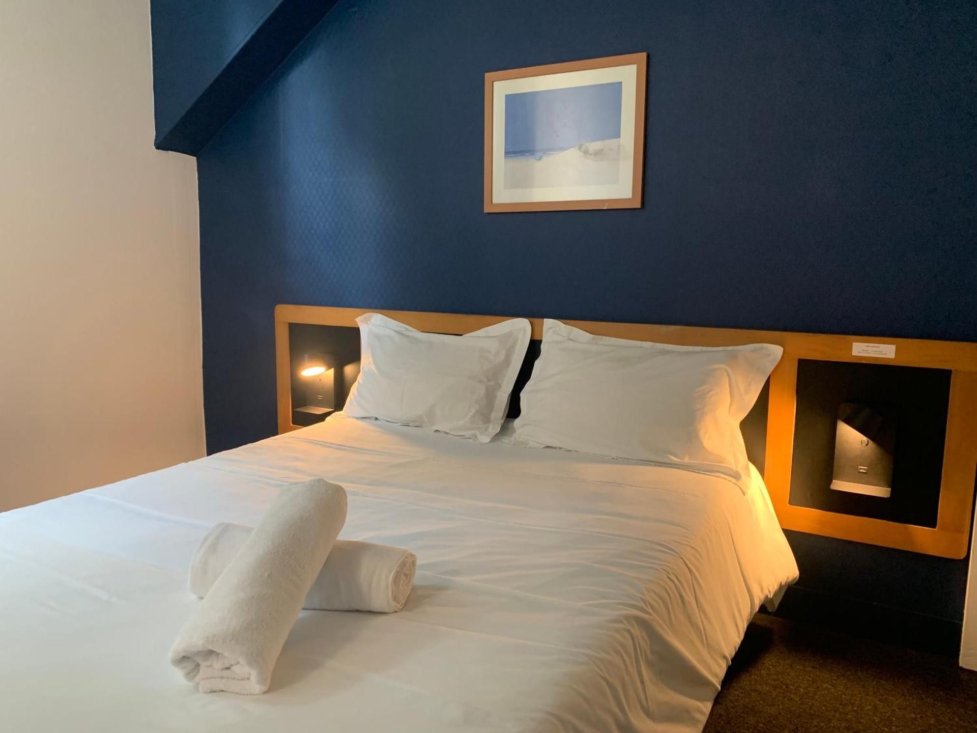 Double Room with Shared Toilet