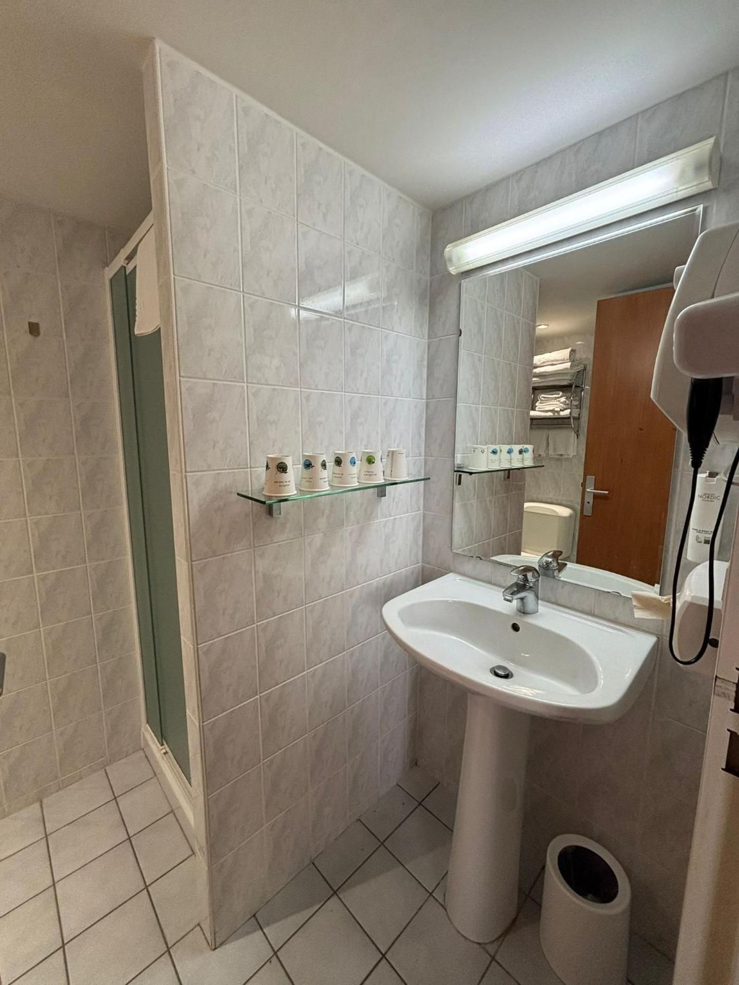 Les Apparts du Valois, Cognac Centre Studio - Split Level 2