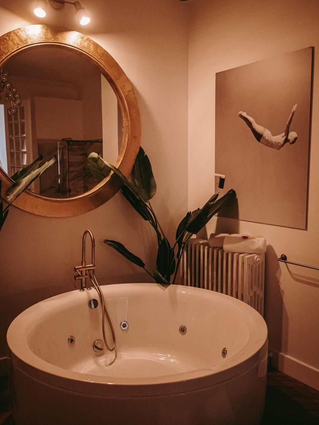 Maison Marie-Astrid, Suite avec Balneo privee Deluxe Double Room