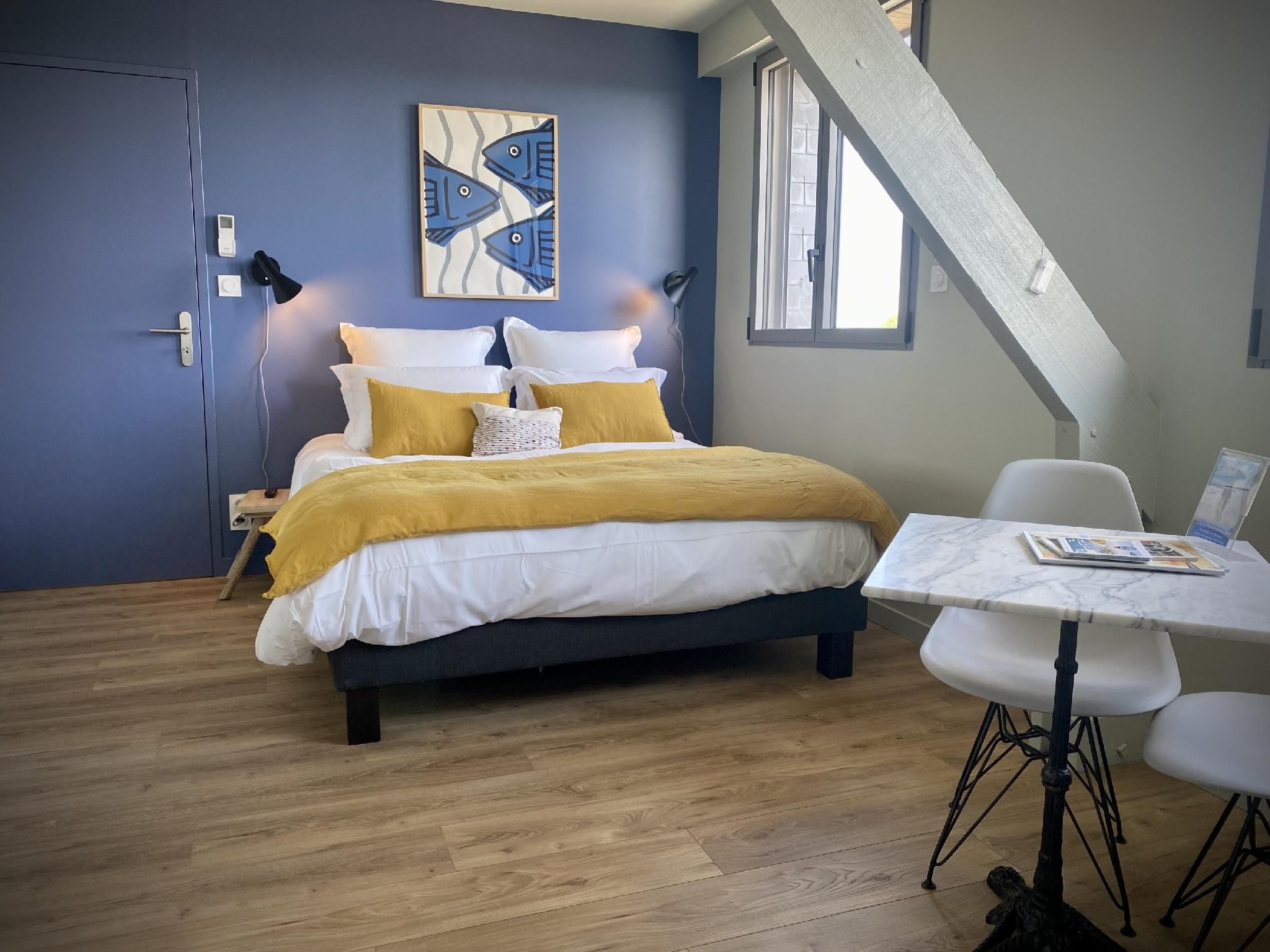 4 - Chambre Conleau-Famille-Douche-Vue mer