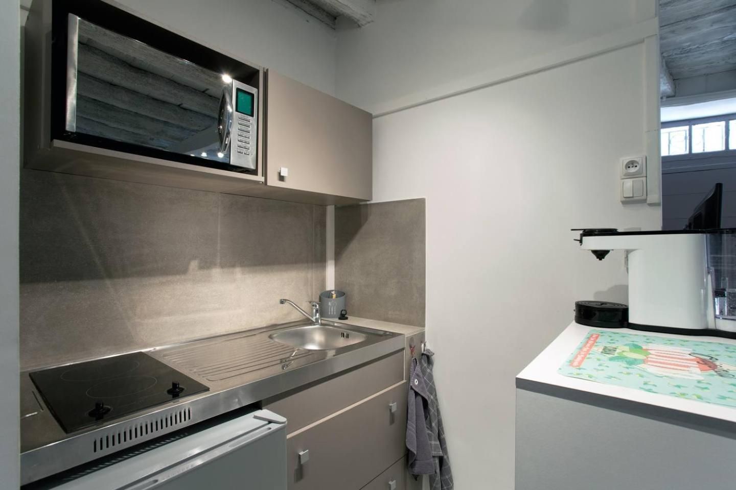 Studio Apartment