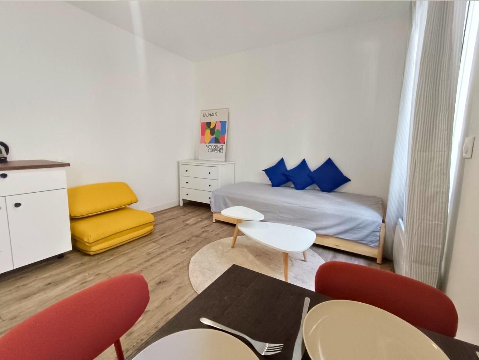 Studio Apartment