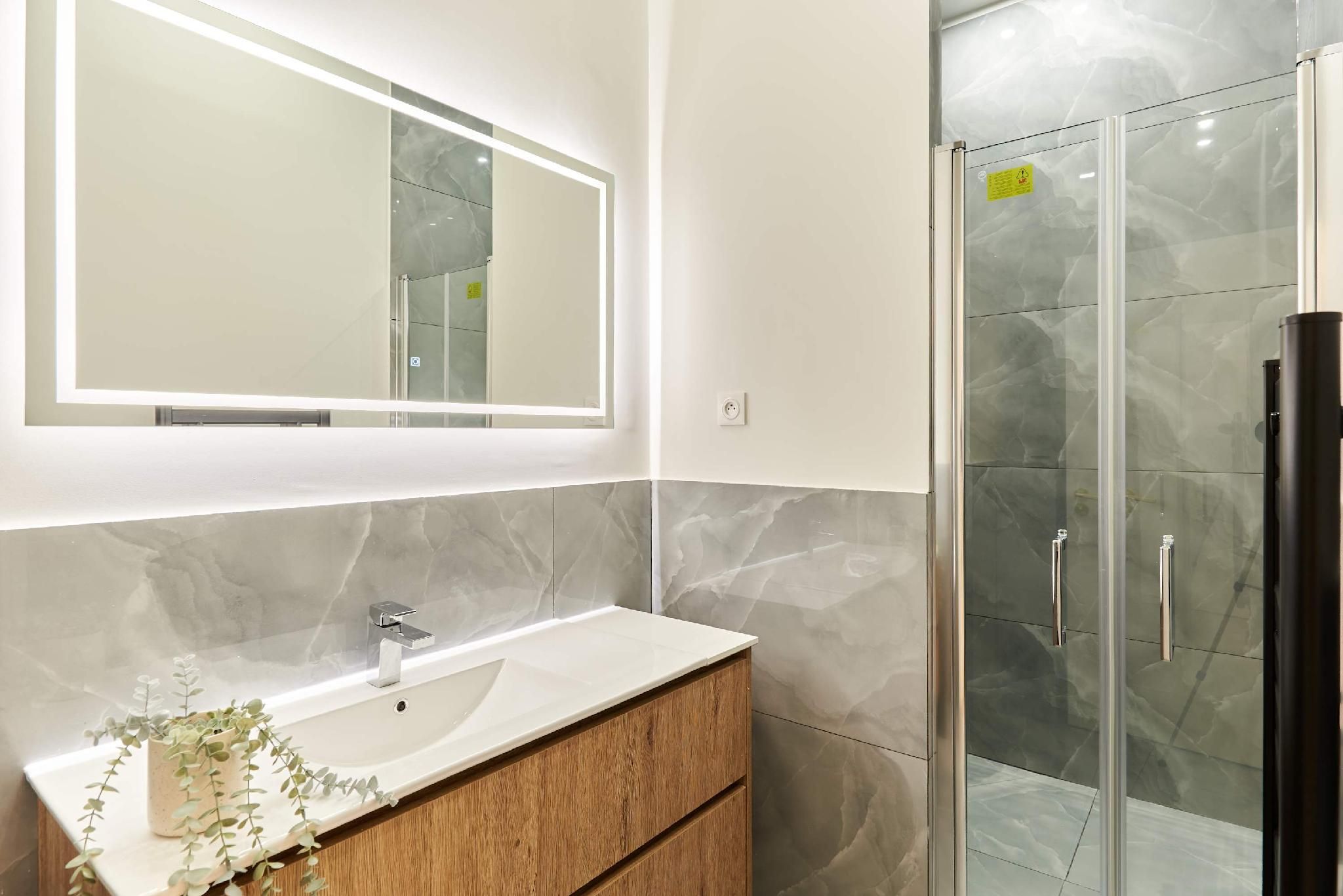 2 Bedroom Deluxe