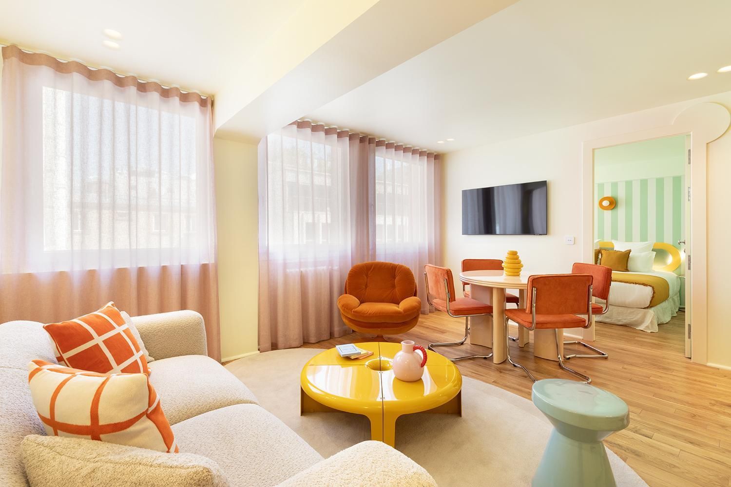 One-Bedroom Apartment