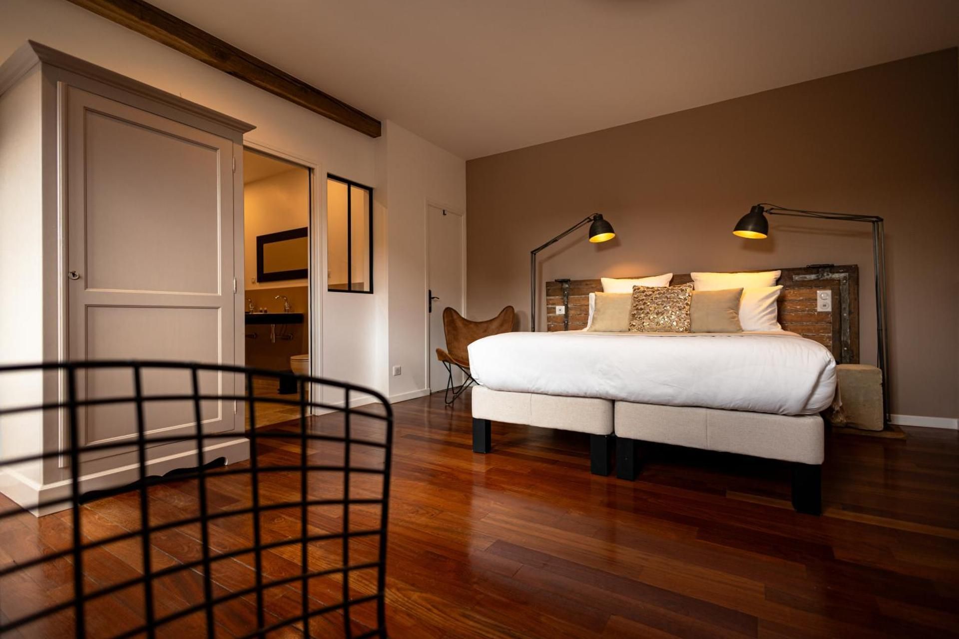 Deluxe Double Room with Bath
