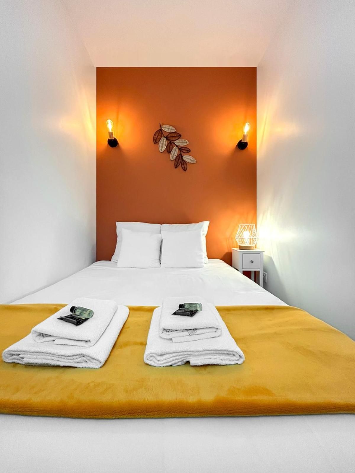 One-Bedroom Standard Apartment