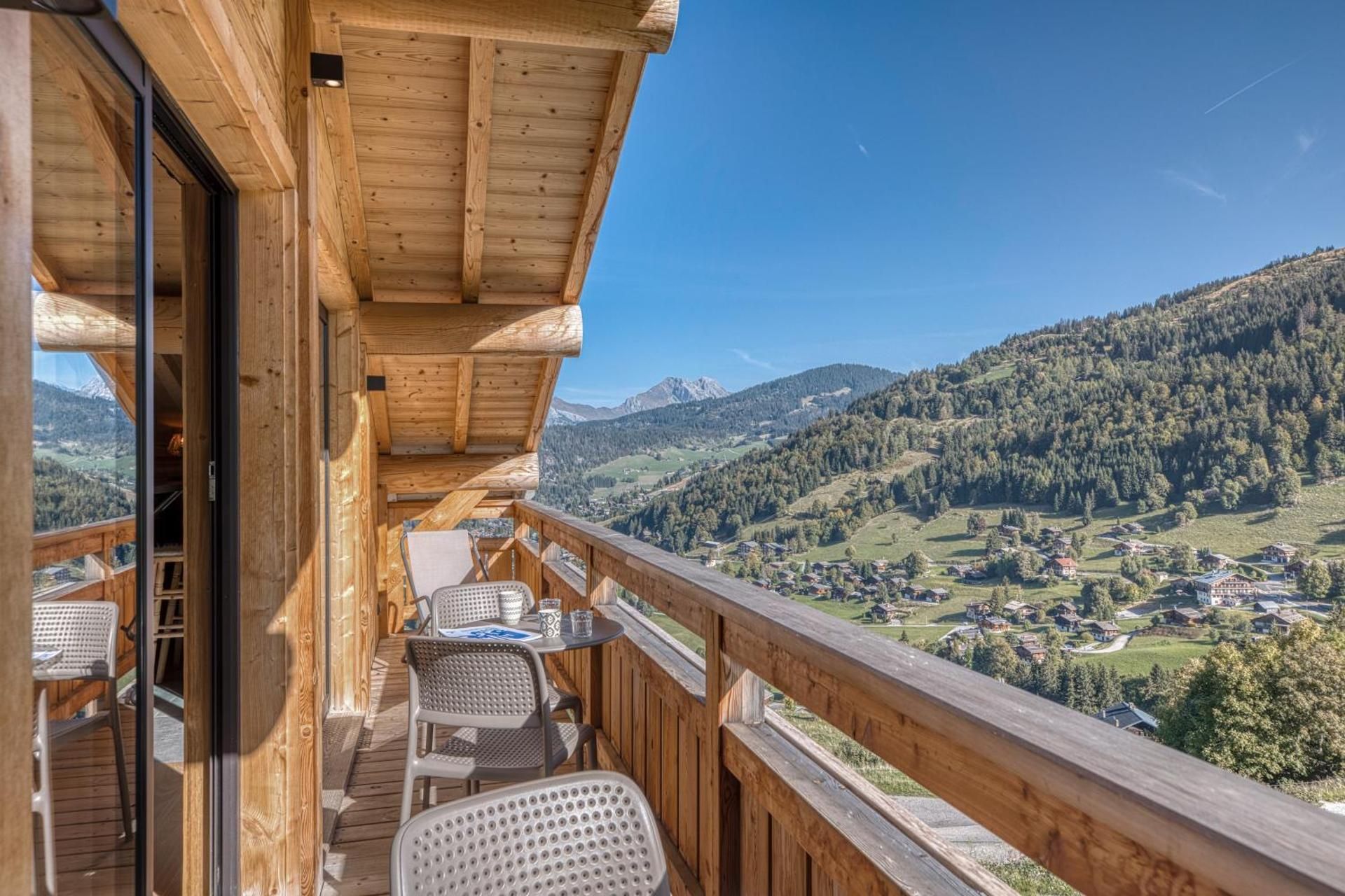 Superior Apartment with Balcony