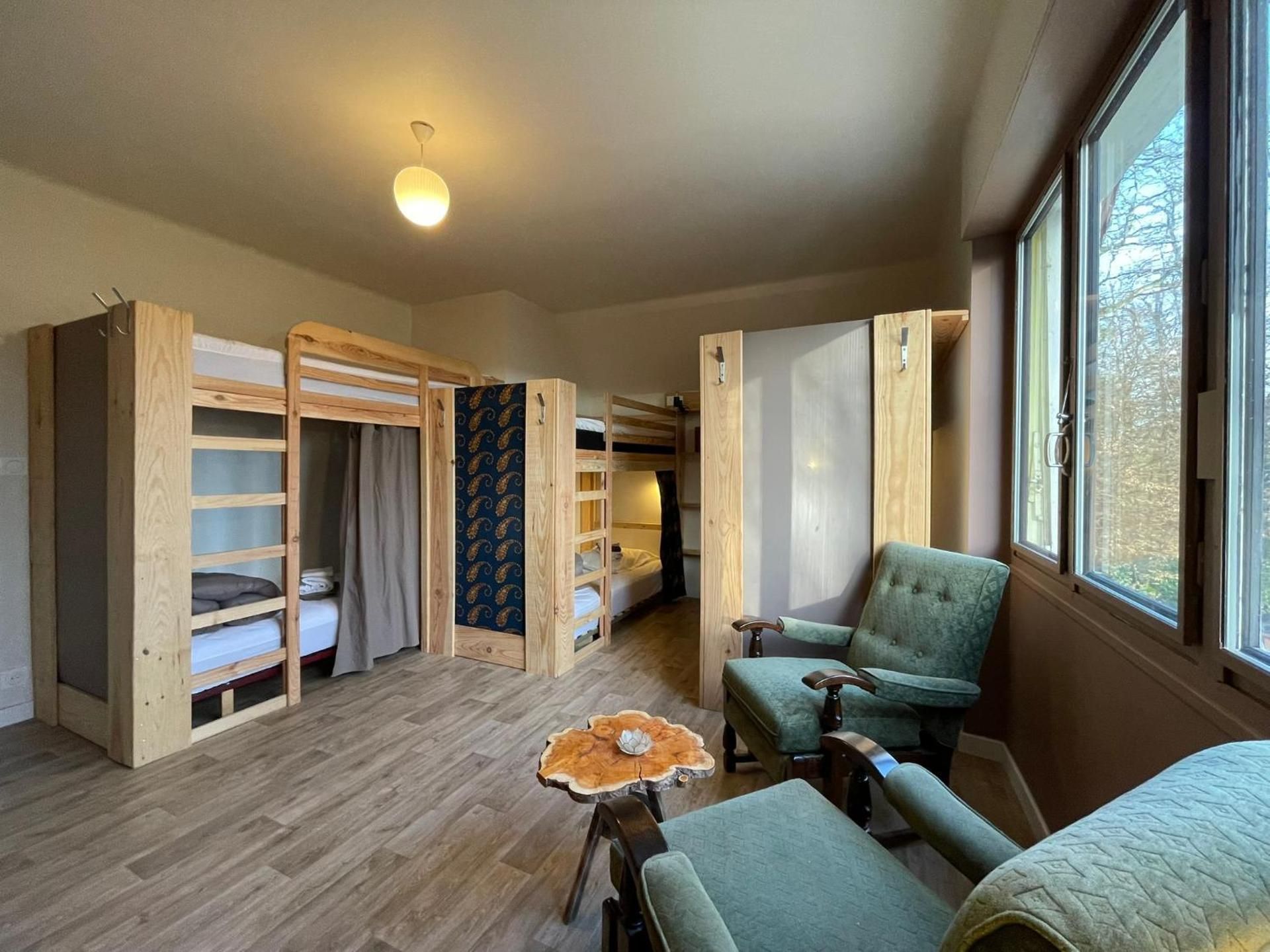 Bed in 6-Bed Mixed Dormitory Room
