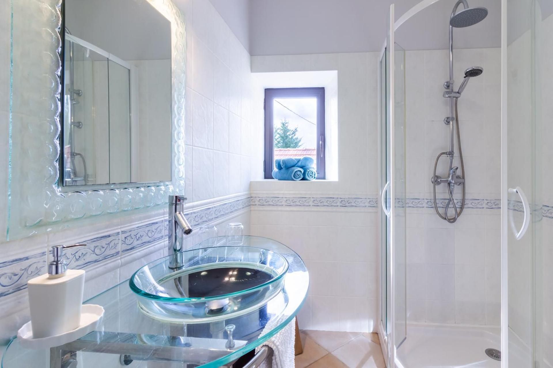 Triple Room with Shower