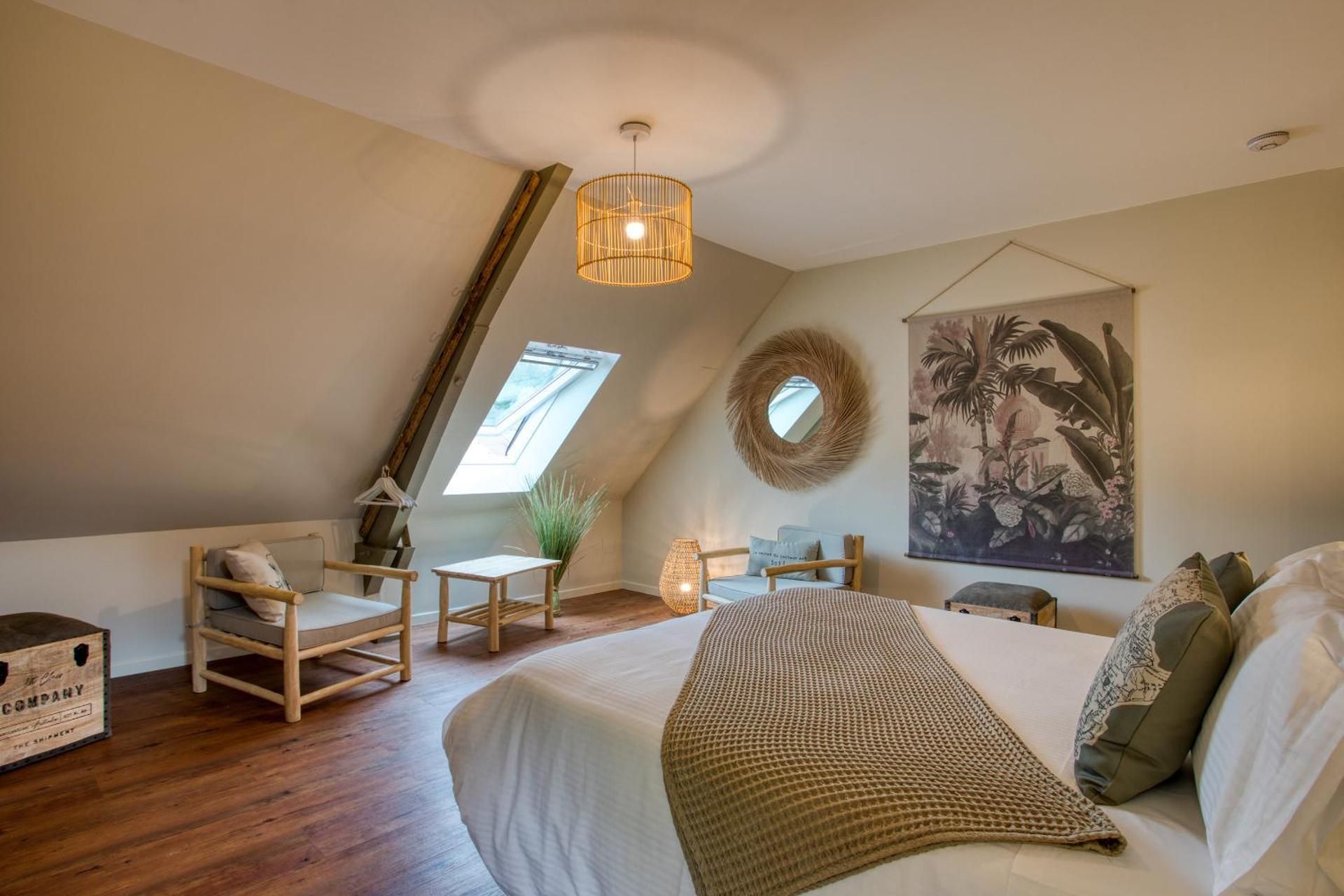 Large Double Room