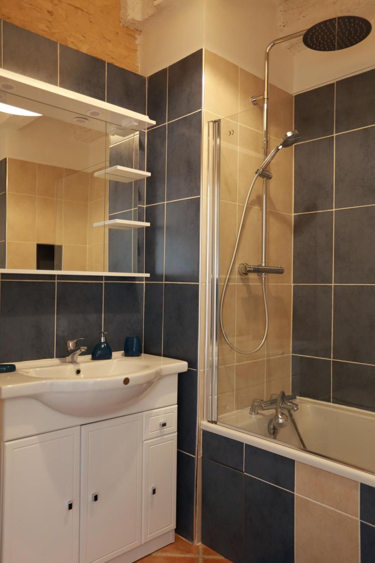 Deluxe Double Room with Bath