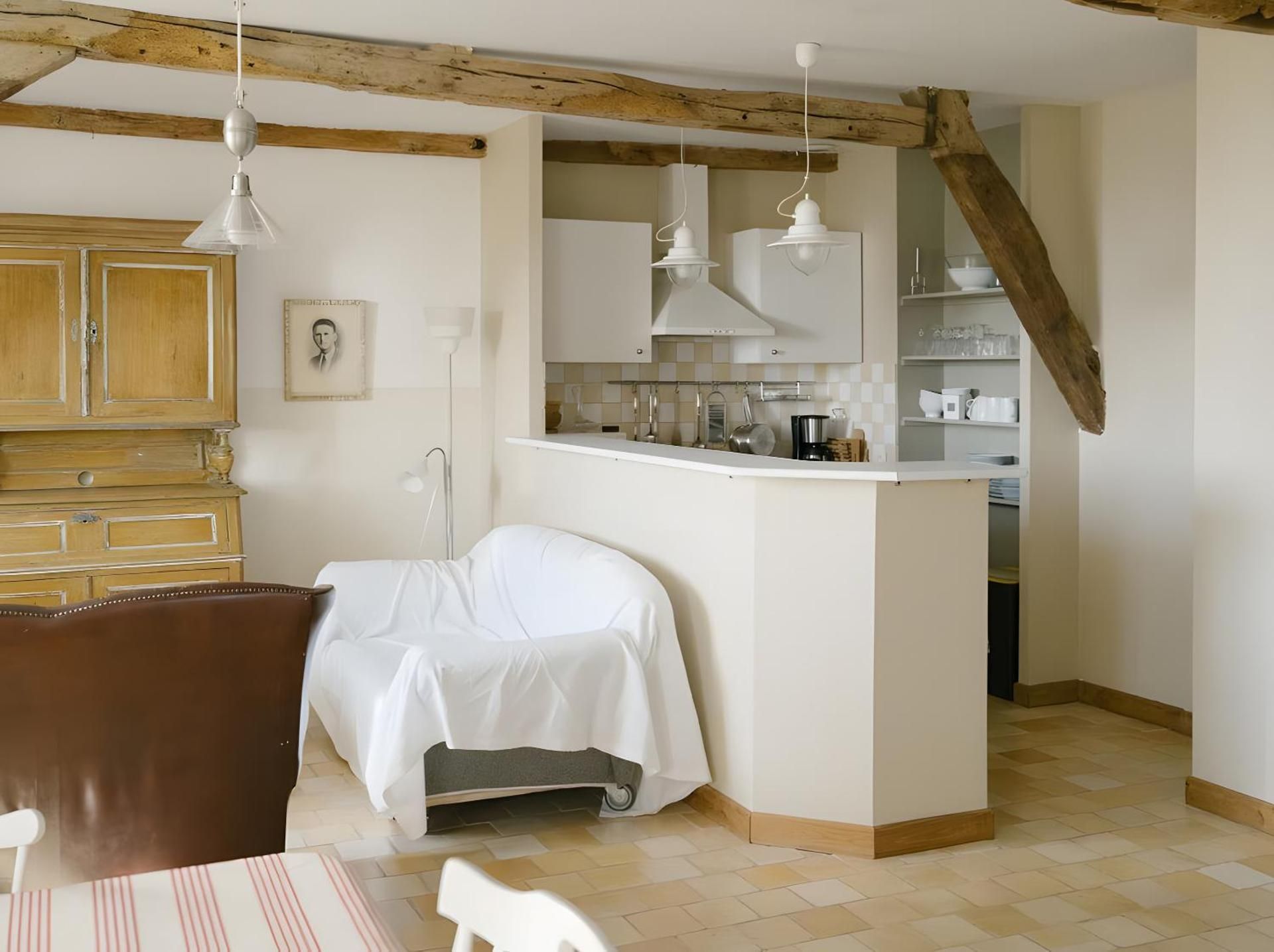 Three-Bedroom Superior Apartment