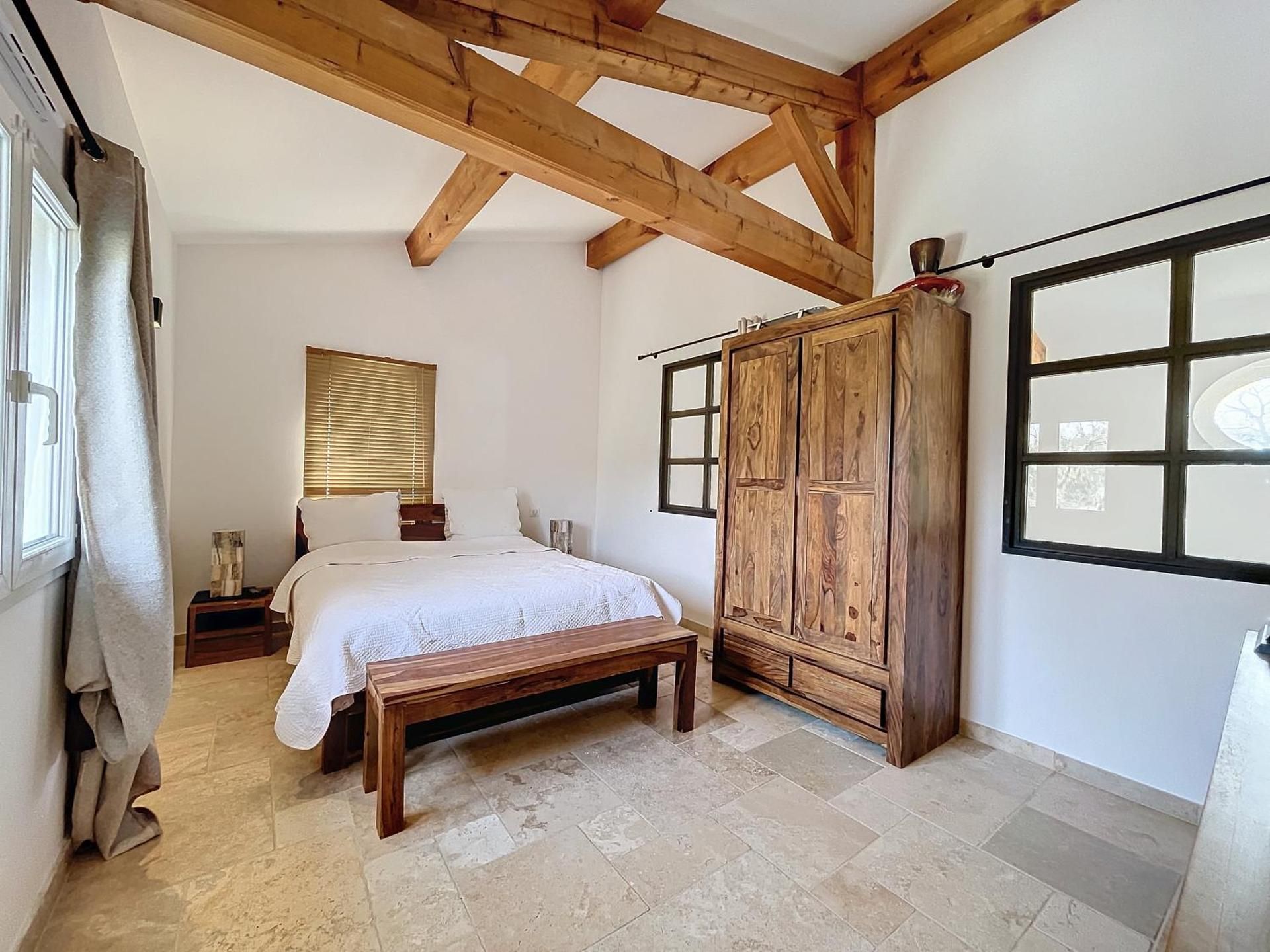 King Room with Mountain View