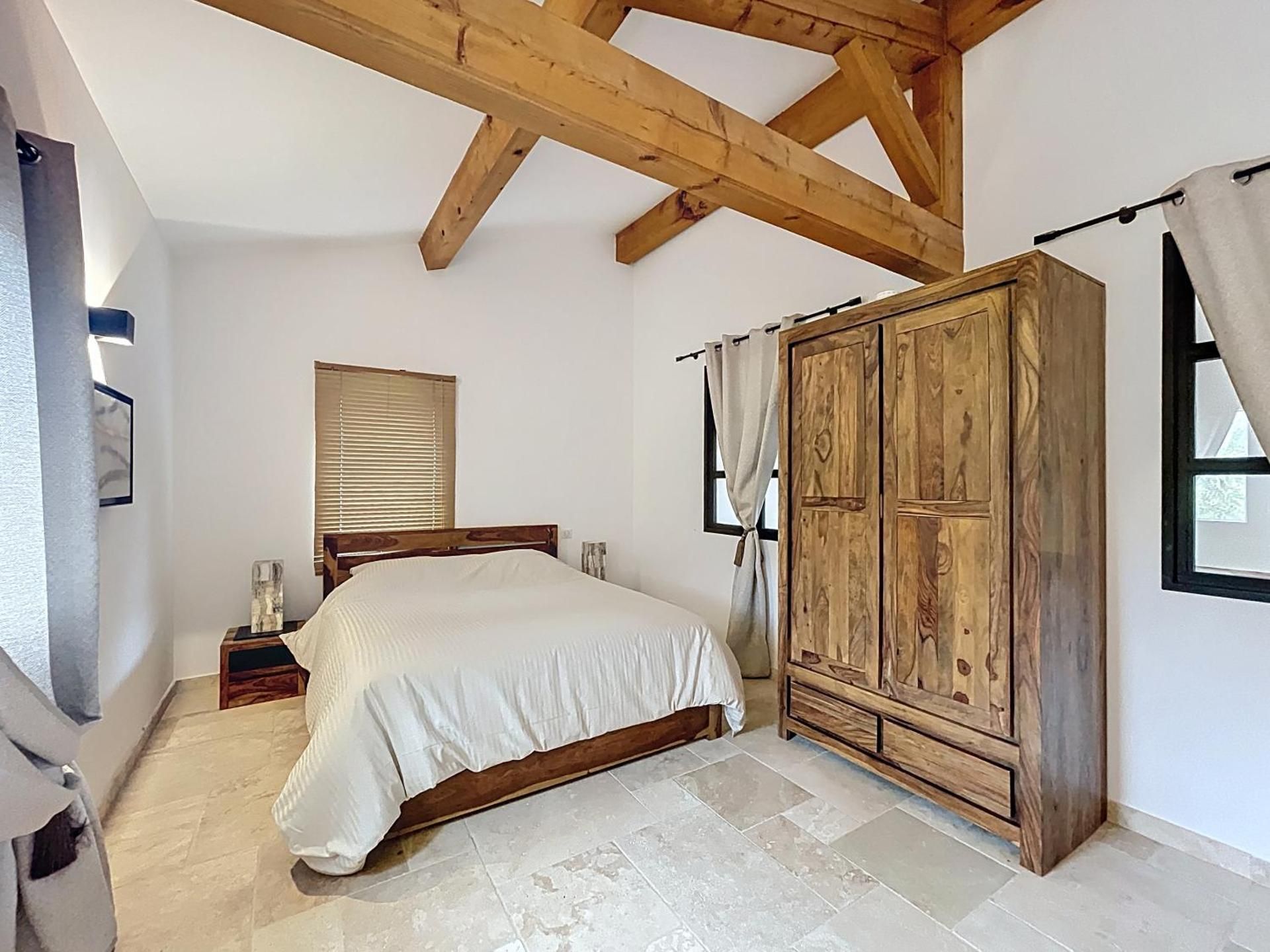 King Room with Mountain View