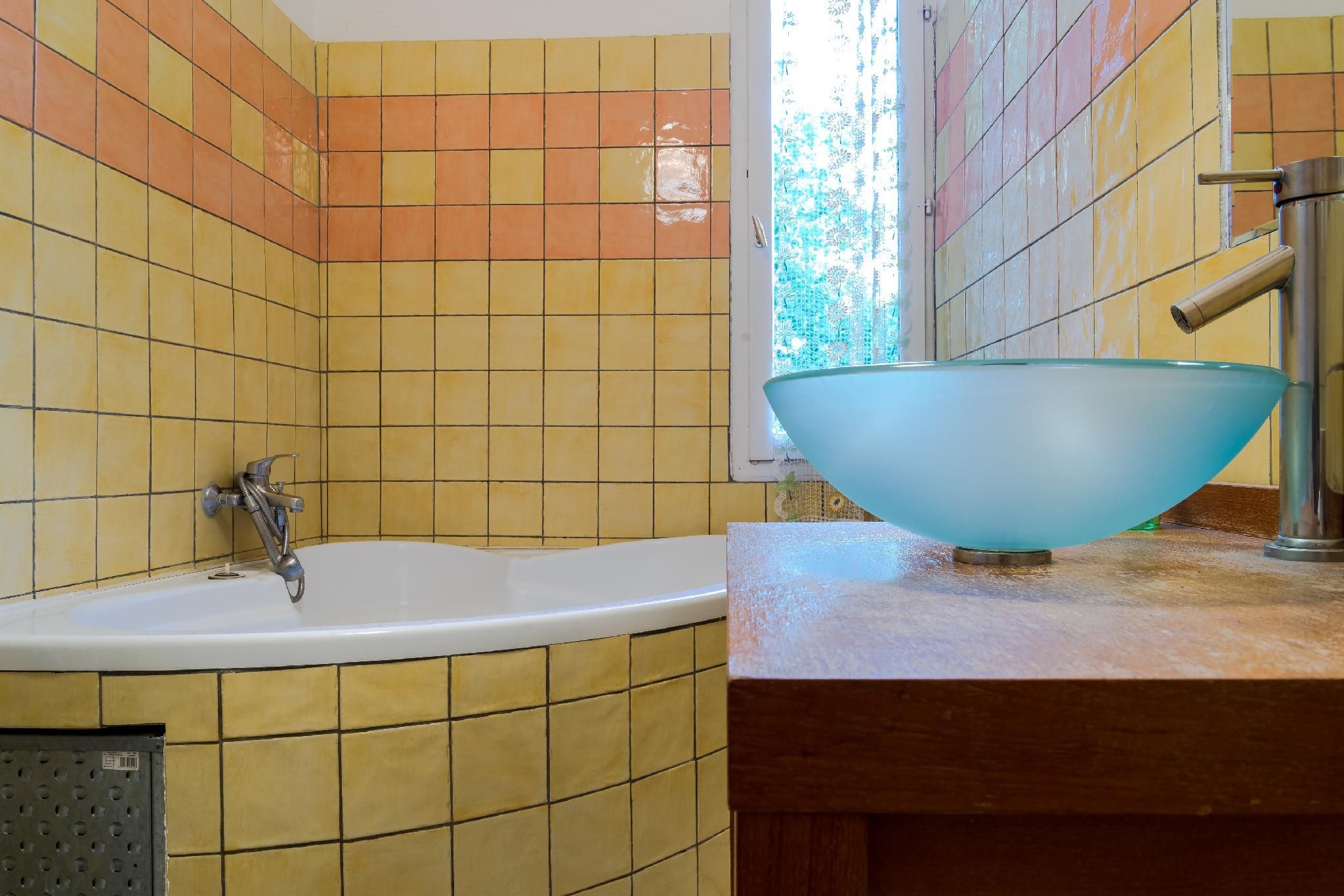 Gîte-du pigeonnier-Salle de bain privée séparée-Vue sur Montagne-de Luxe