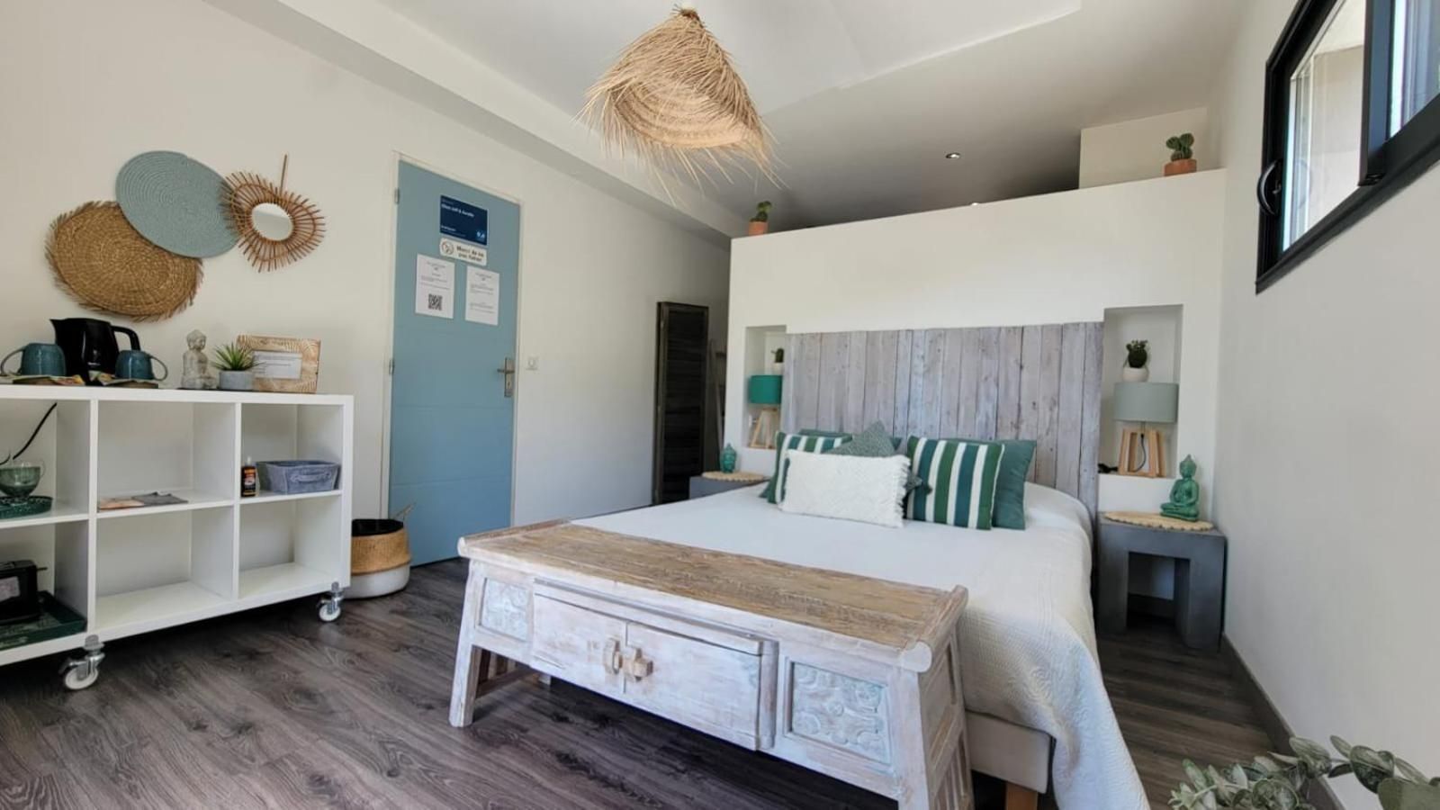 Suite with Garden View