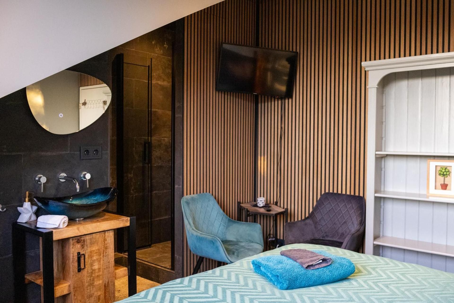 Double Room with Extra Bed