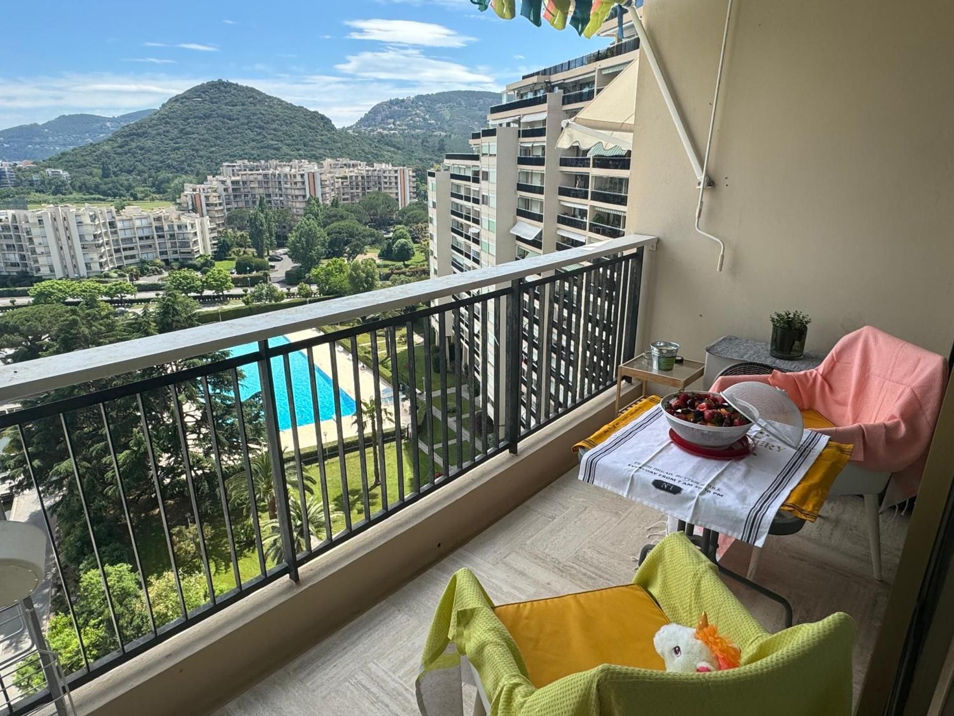 One-Bedroom Apartment with Sea View and Terrace