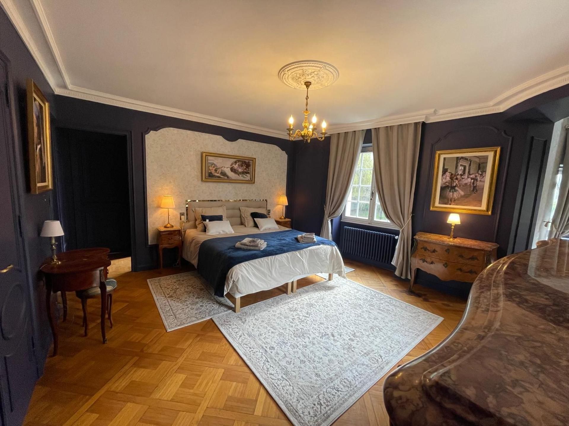 Large Double Room
