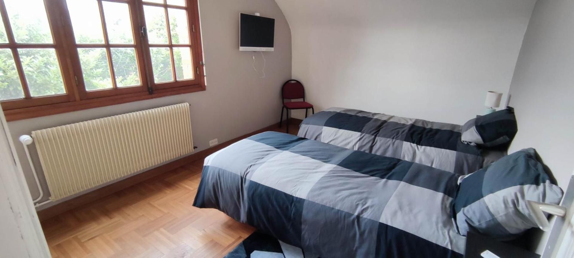 Twin Room with Shared Bathroom
