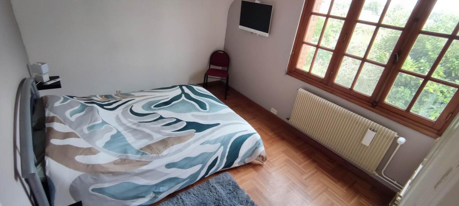 Standard Double Room with Shared Bathroom