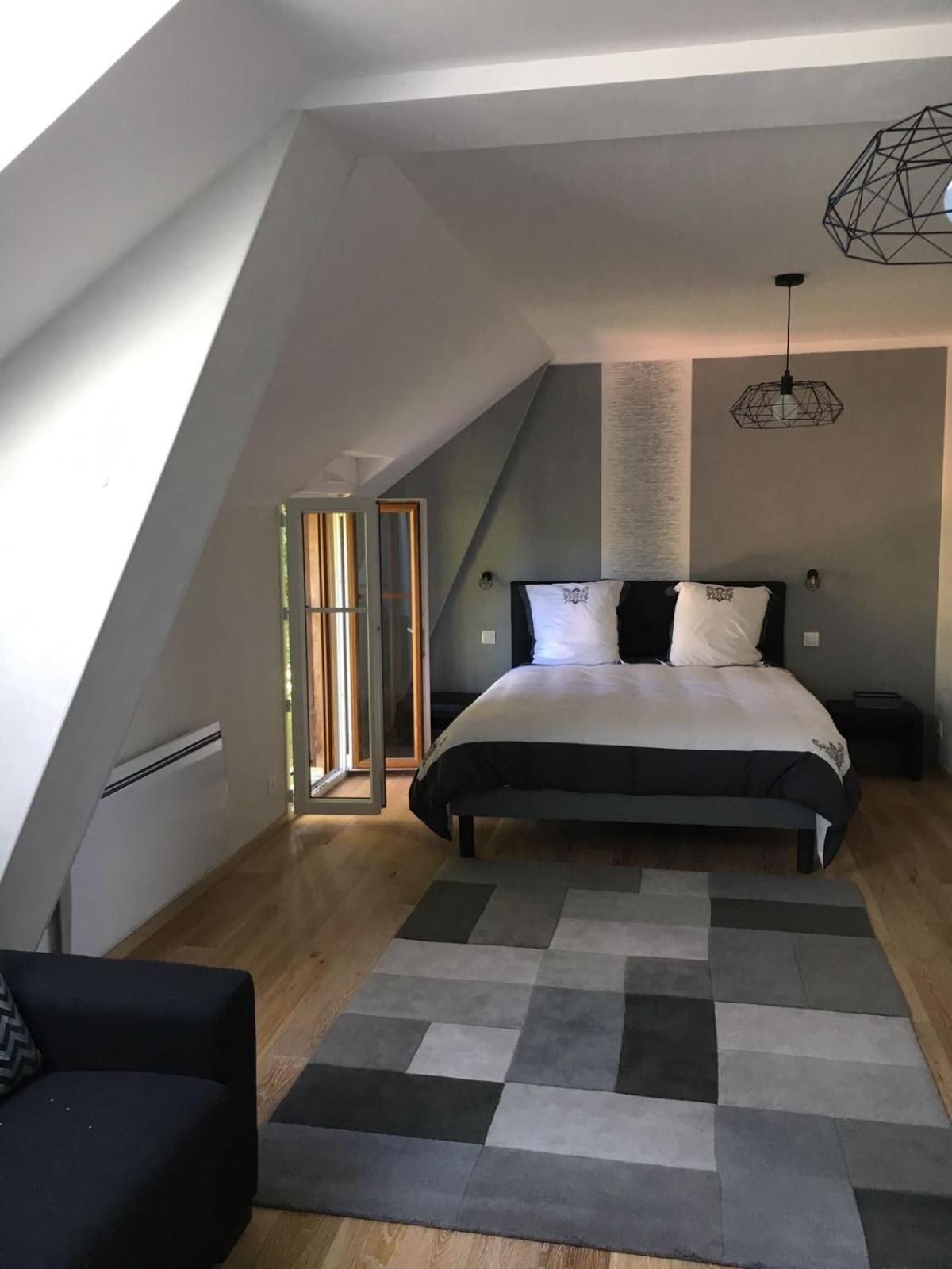 Suite with Garden View