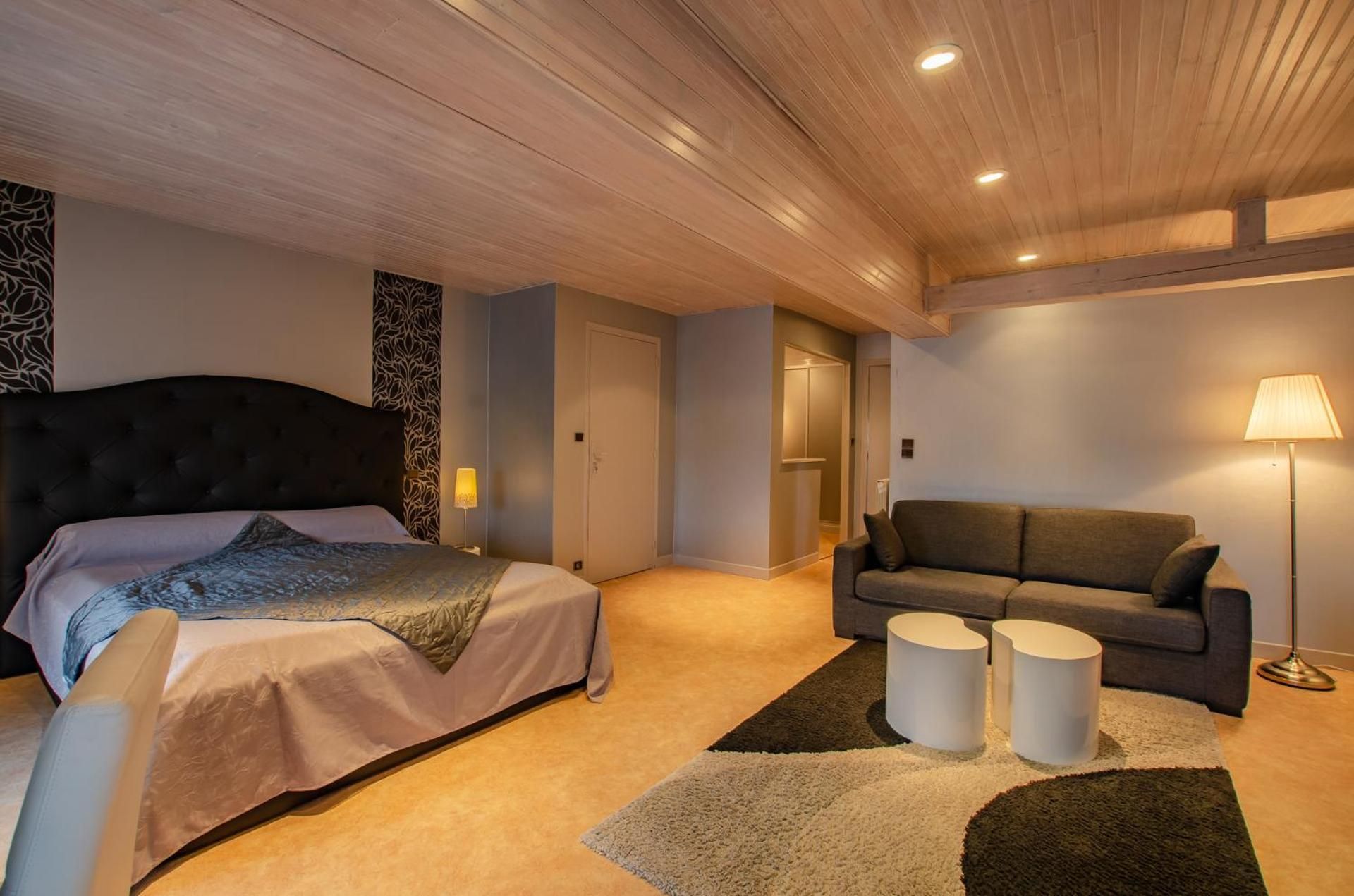 Double Room with Private External Bathroom