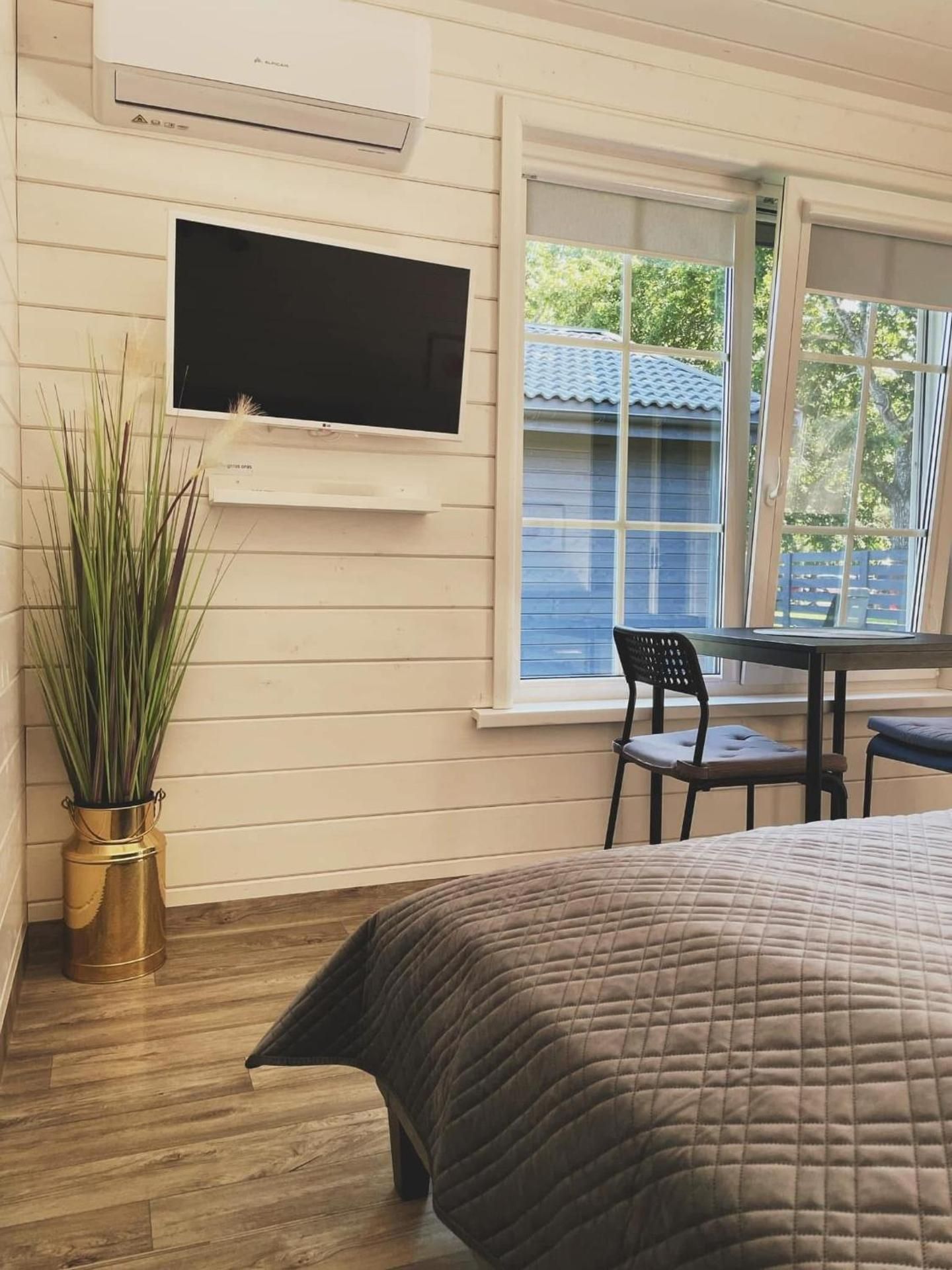One-Bedroom Bungalow