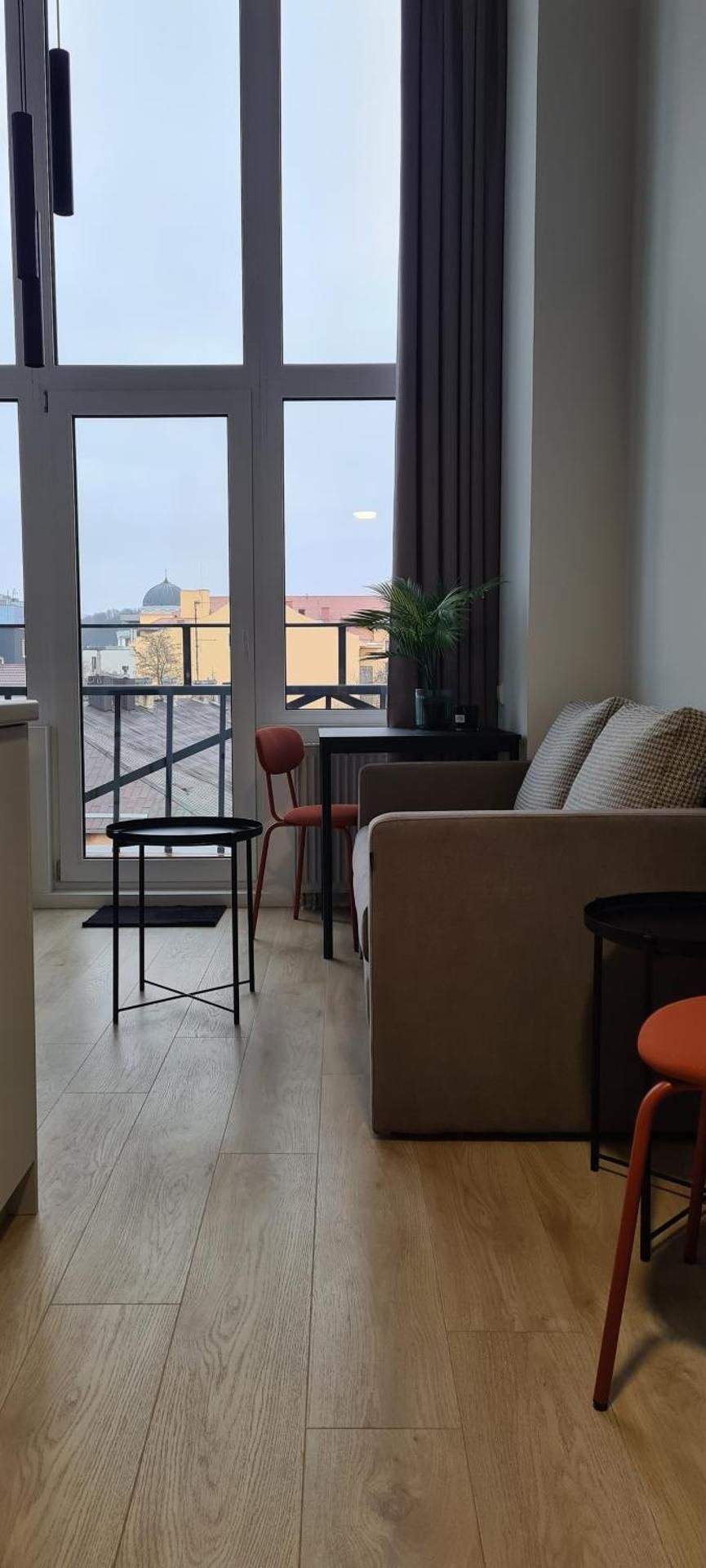 One-Bedroom Apartment