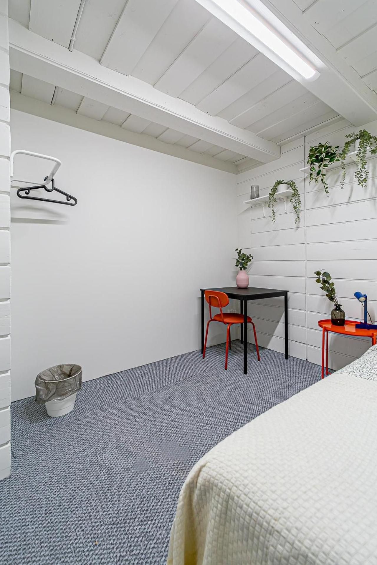 Single Room with Shared Bathroom