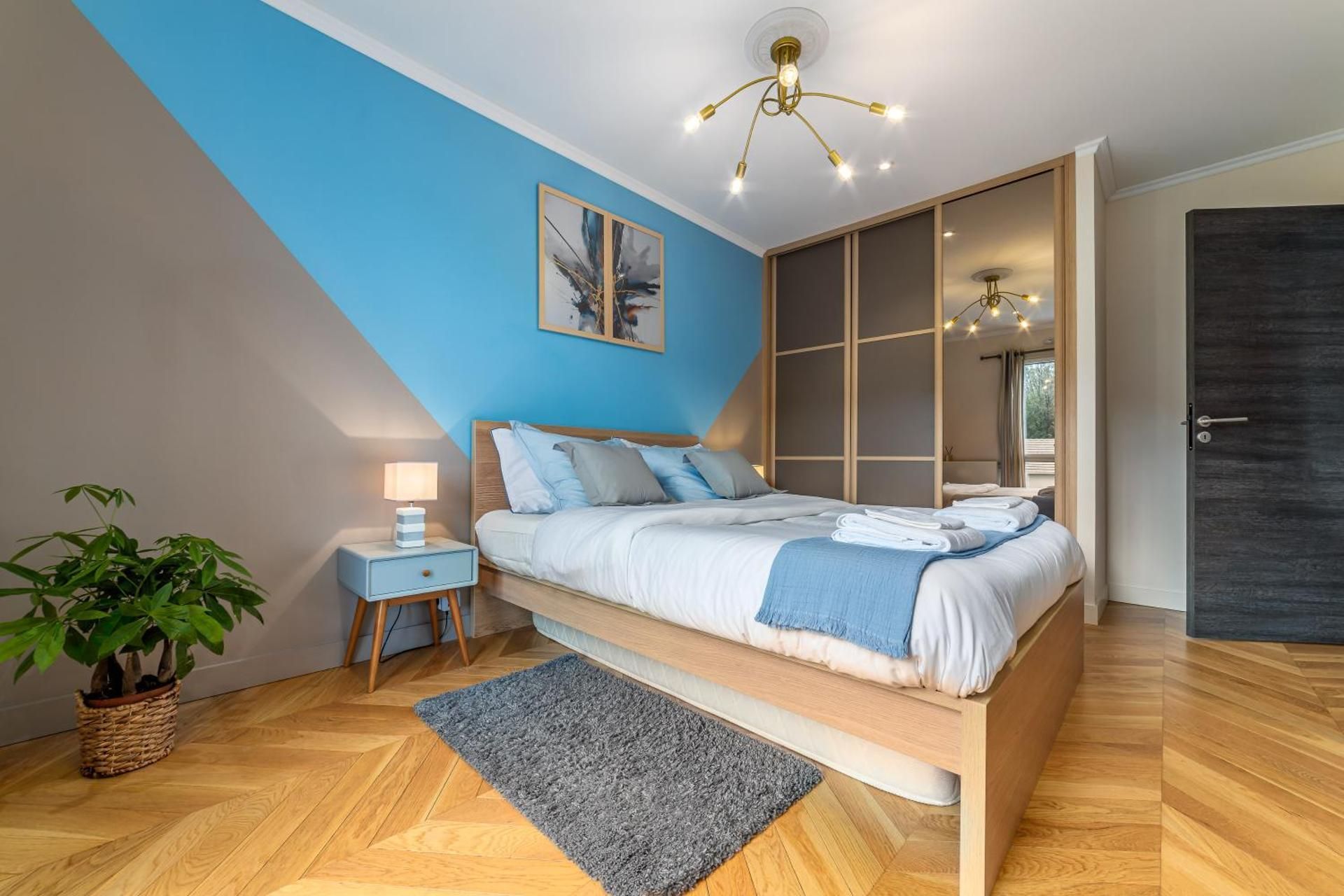 Superior Queen Room