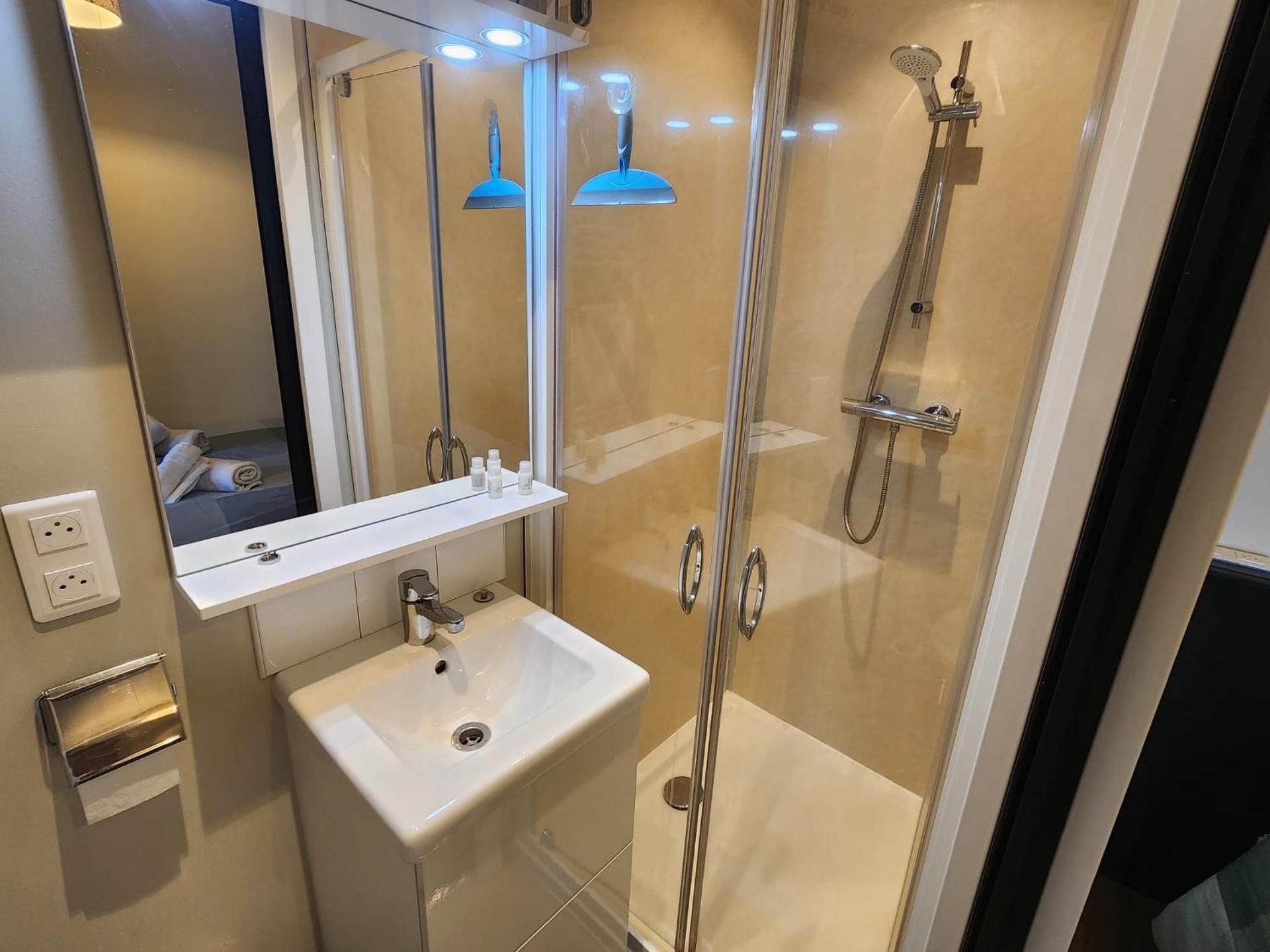 One-Bedroom Apartment - Non-Smoking