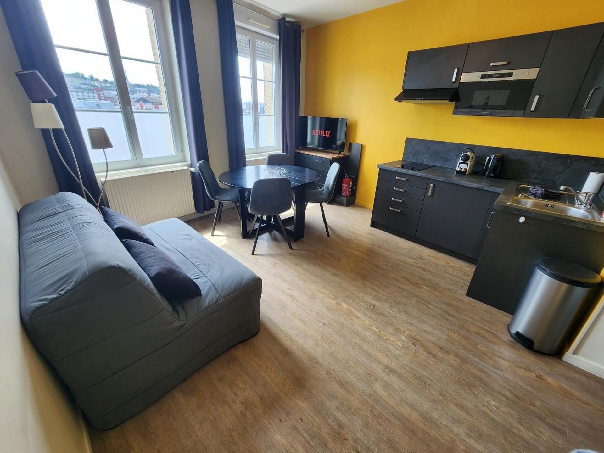 One-Bedroom Apartment - Non-Smoking