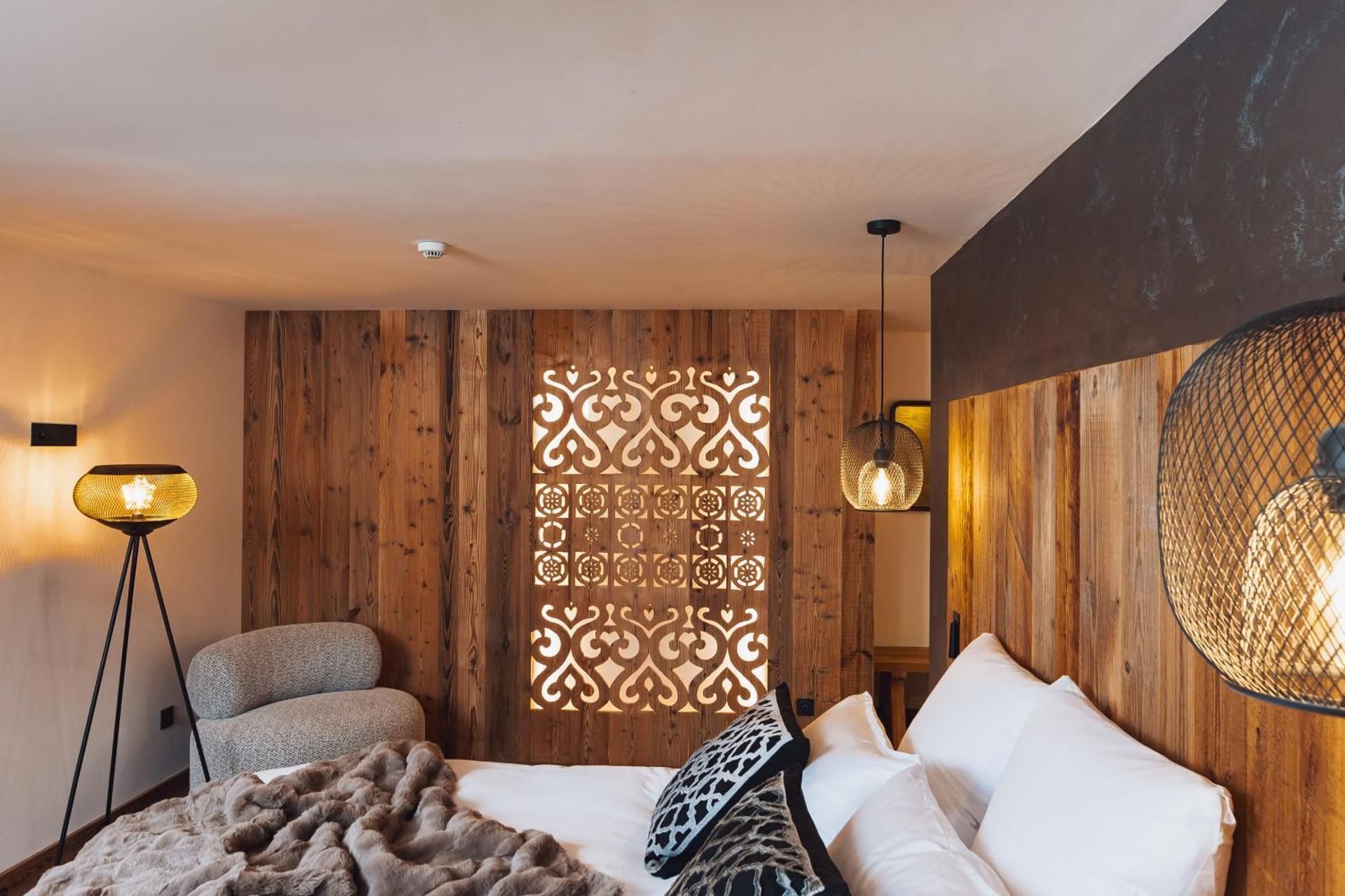 Deluxe Double Room with Shower