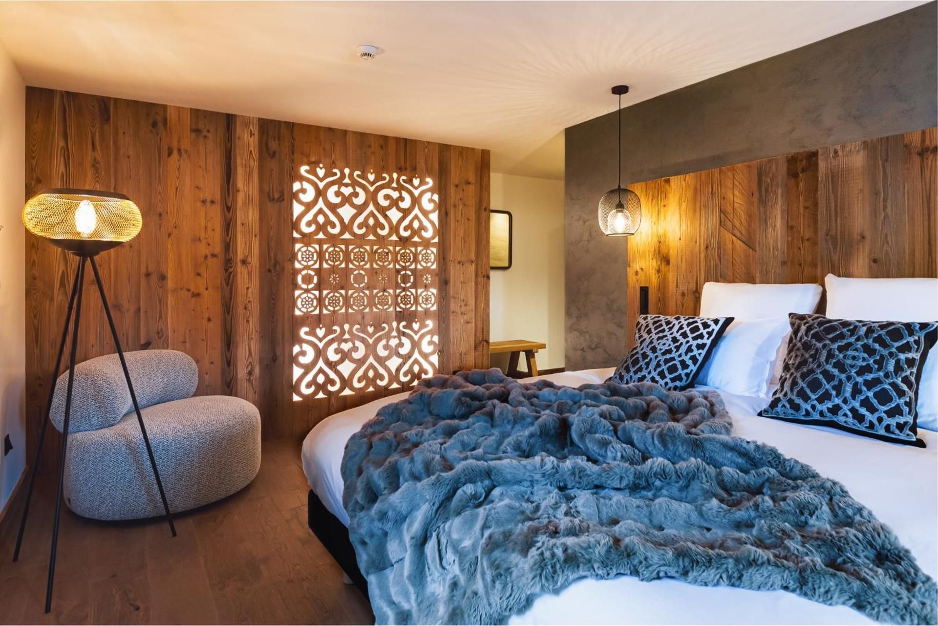 Deluxe Double Room with Shower