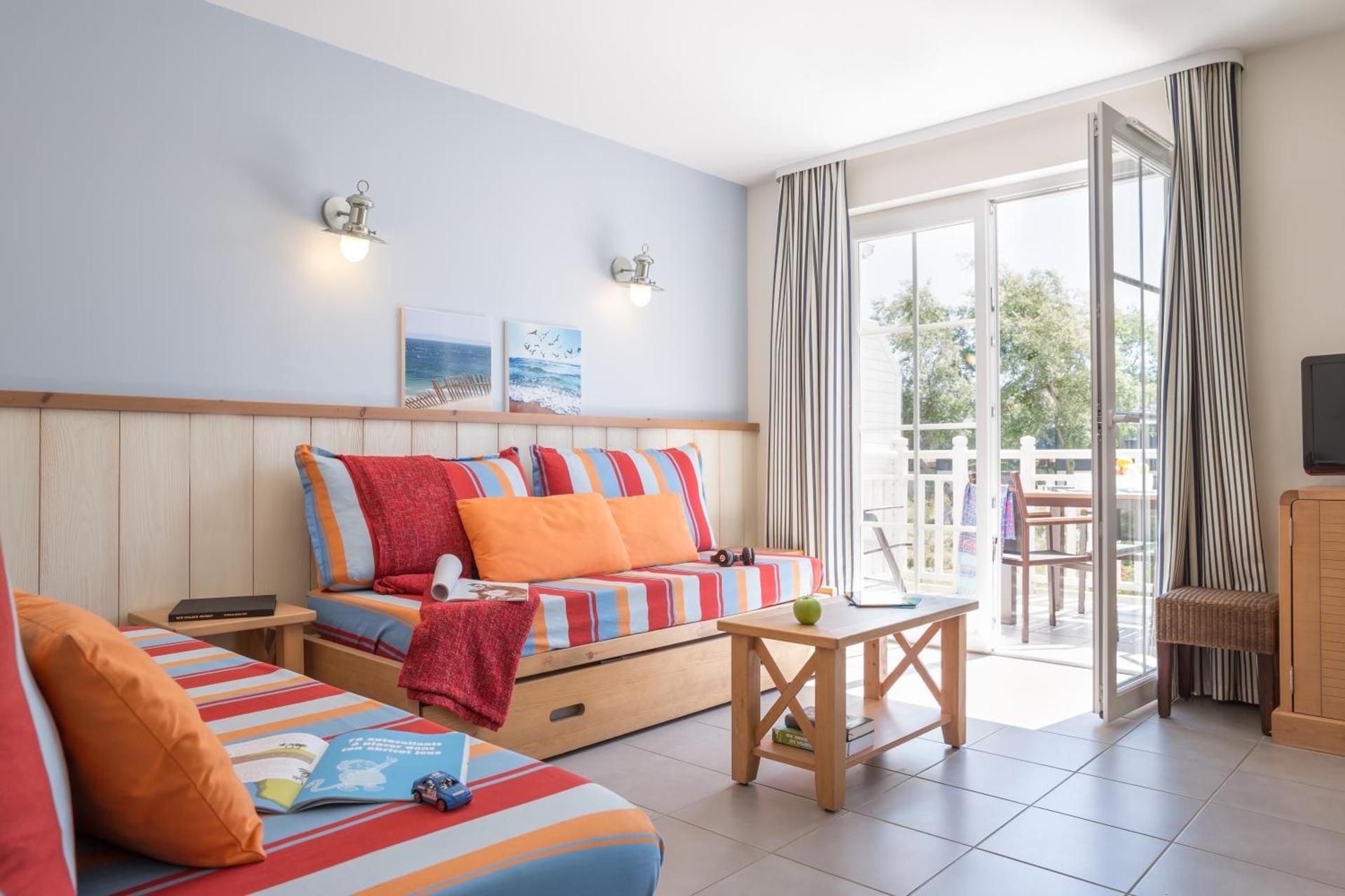 Two-Bedroom Apartment with Terrace or Balcony (6 People)