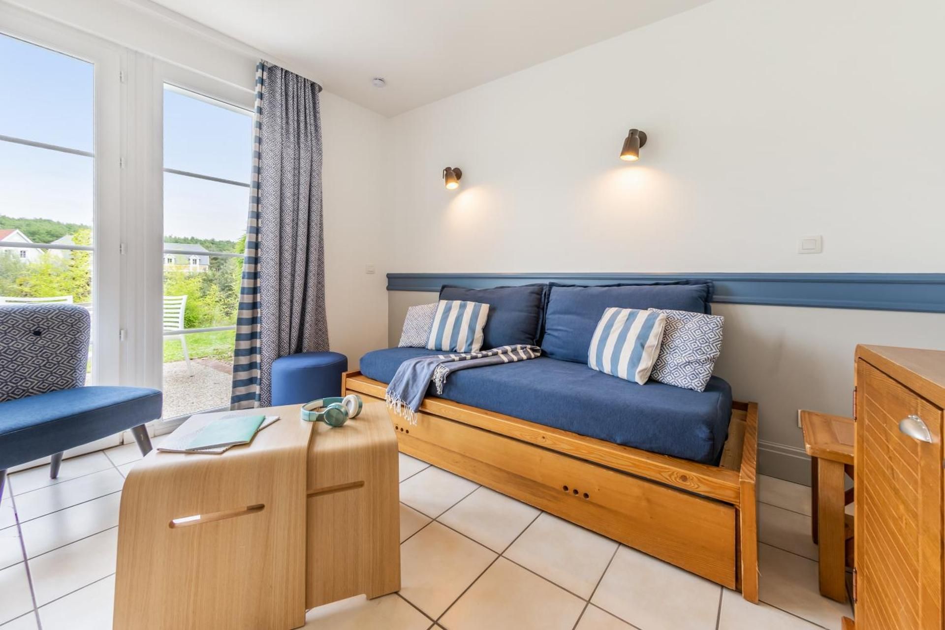 Two-Bedroom House with Terrace (6 People) - Maisons de la Plage Area