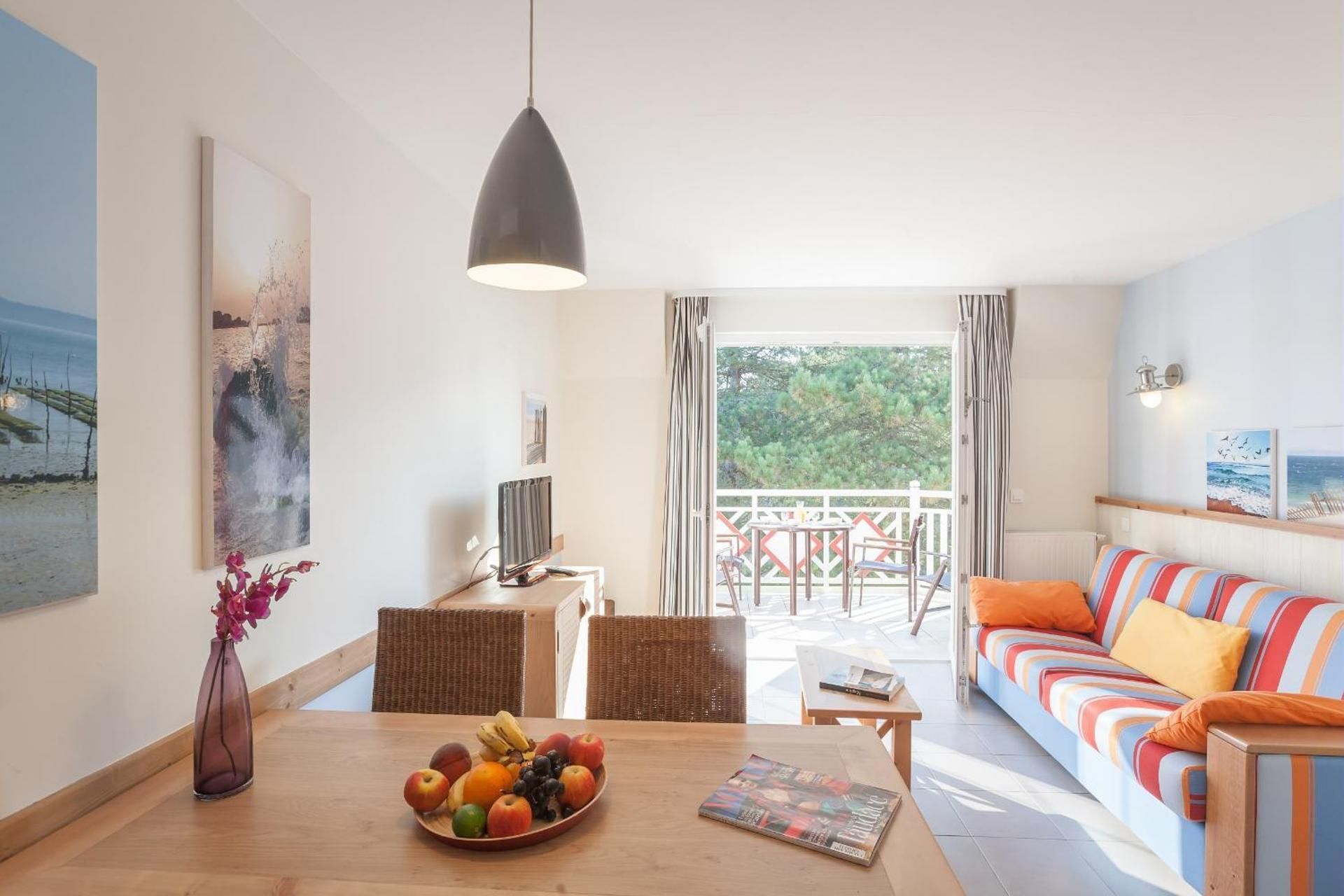 One-Bedroom Apartment with Terrace or Balcony (4 People)