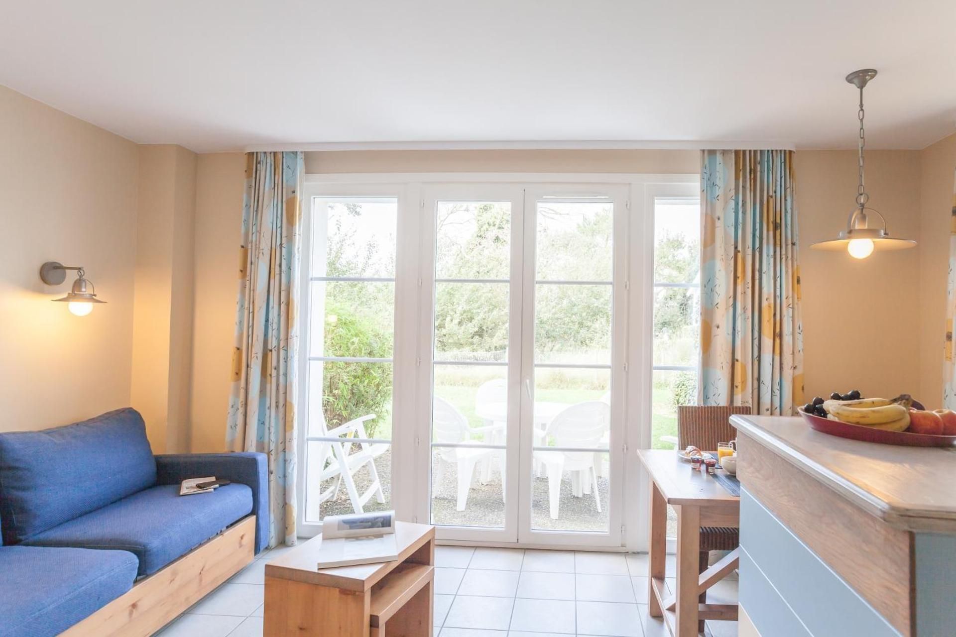 Two-Bedroom House with Terrace (6 People)