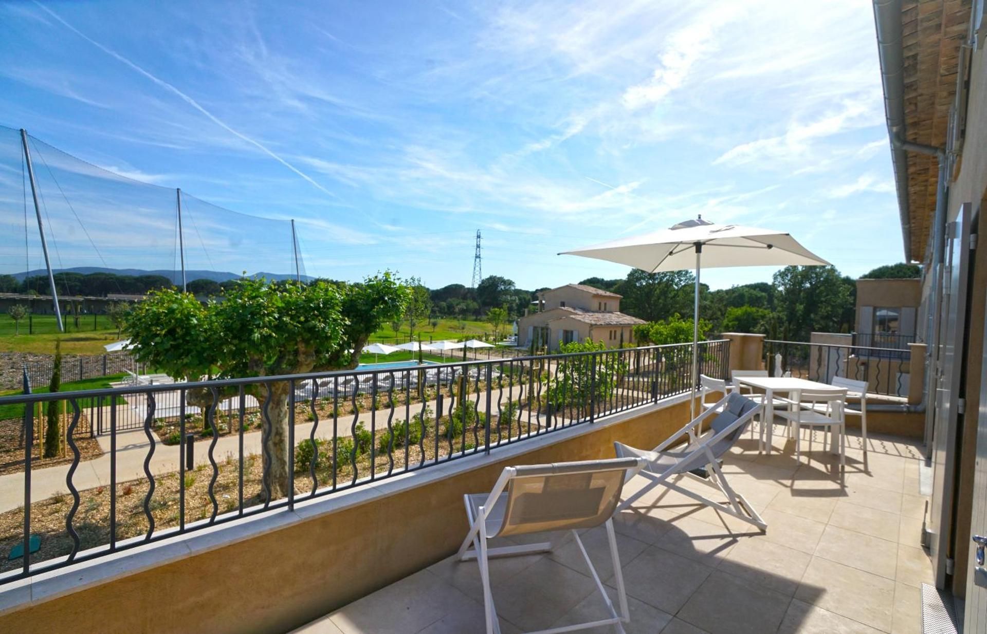 Deluxe Studio with Terrace