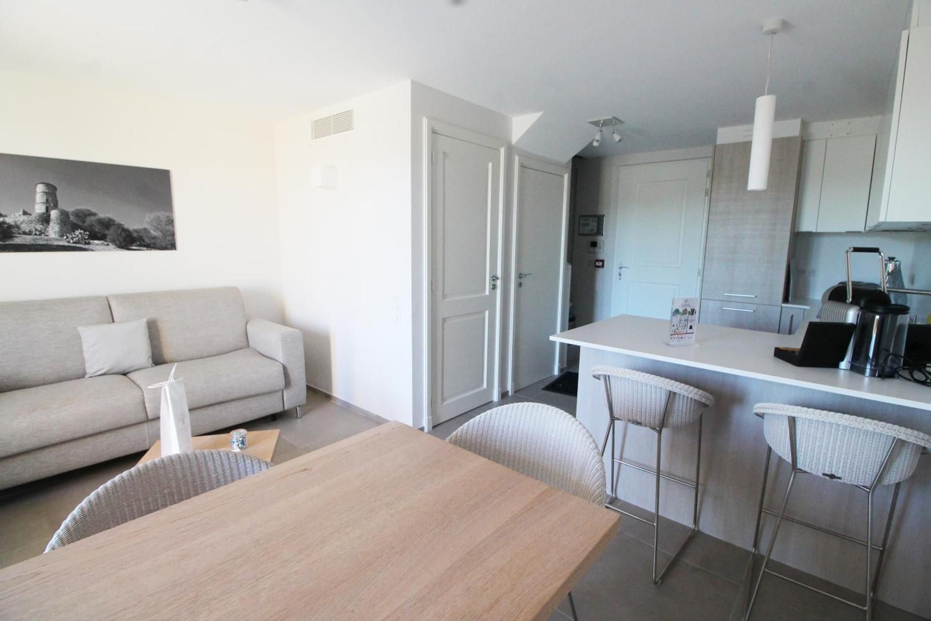 Three-Bedroom Duplex Apartment with Garden