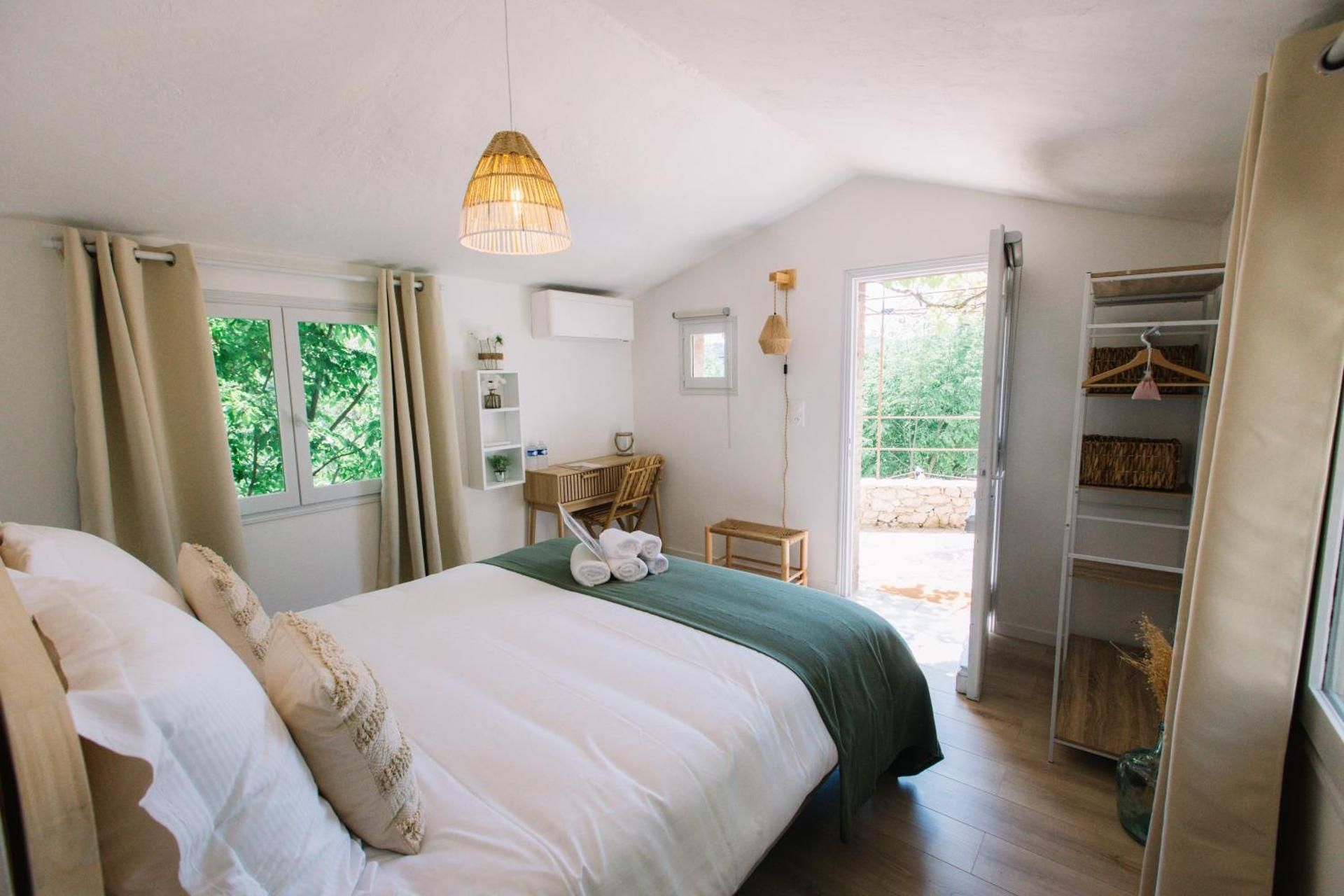 Double Room with Pool View