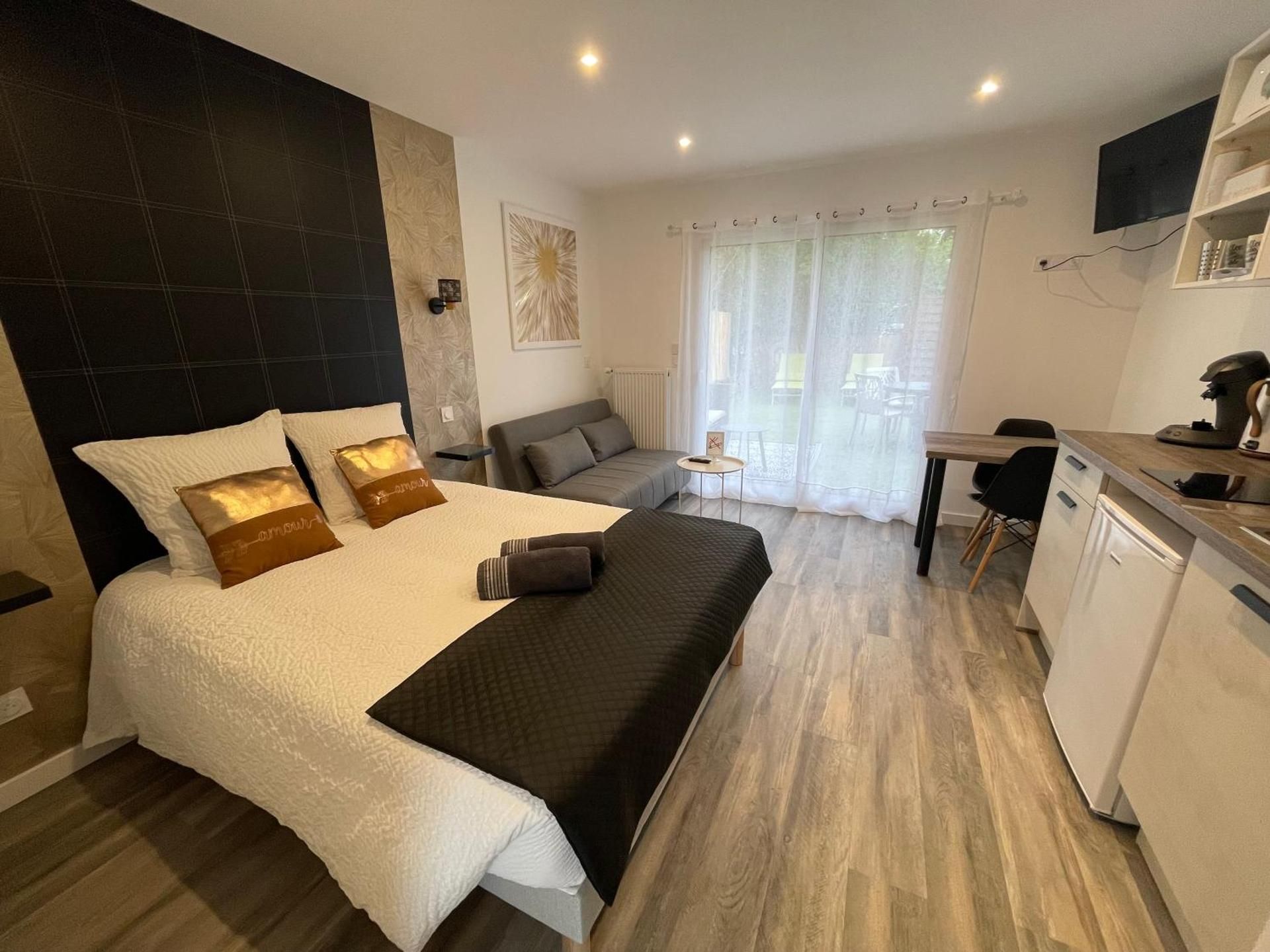 Quadruple Room with Terrace